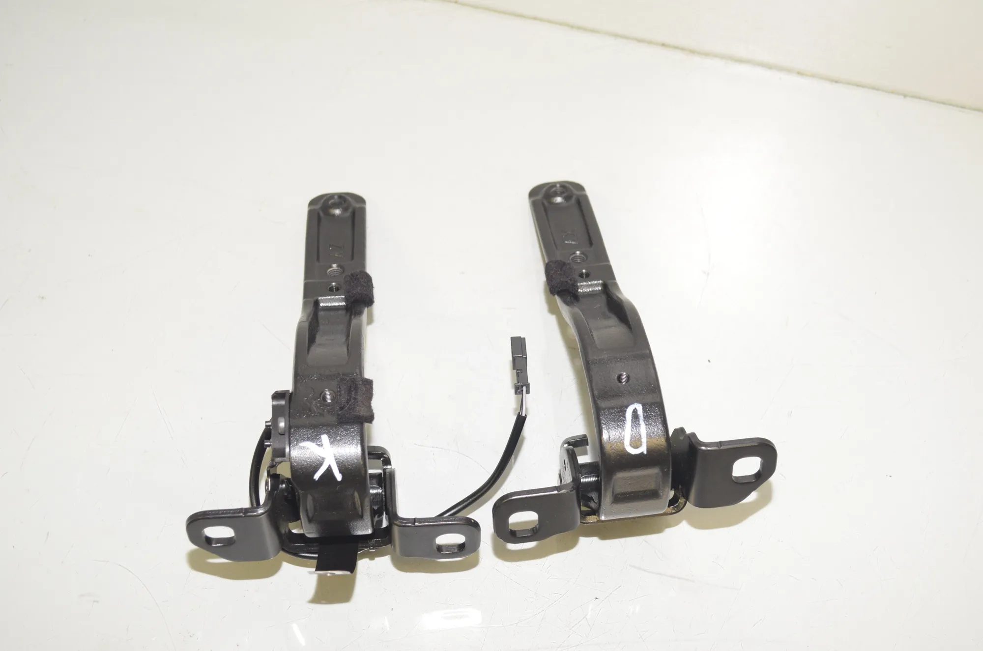 Tailgate Bootlid Hinge Set – OEM 7296774 · BMW i3 (I01) Electric 2019 – 2