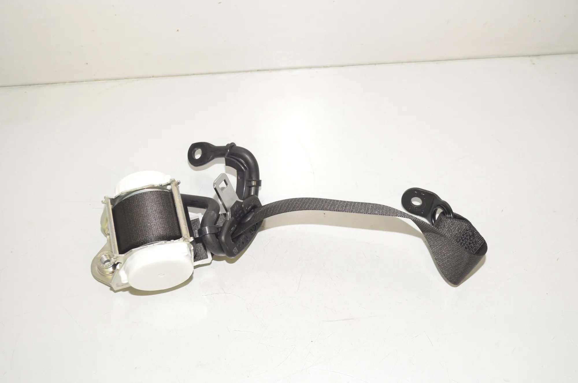 Rear Right Seatbelt – OEM 7305644 · BMW i3 (I01) Electric 2019