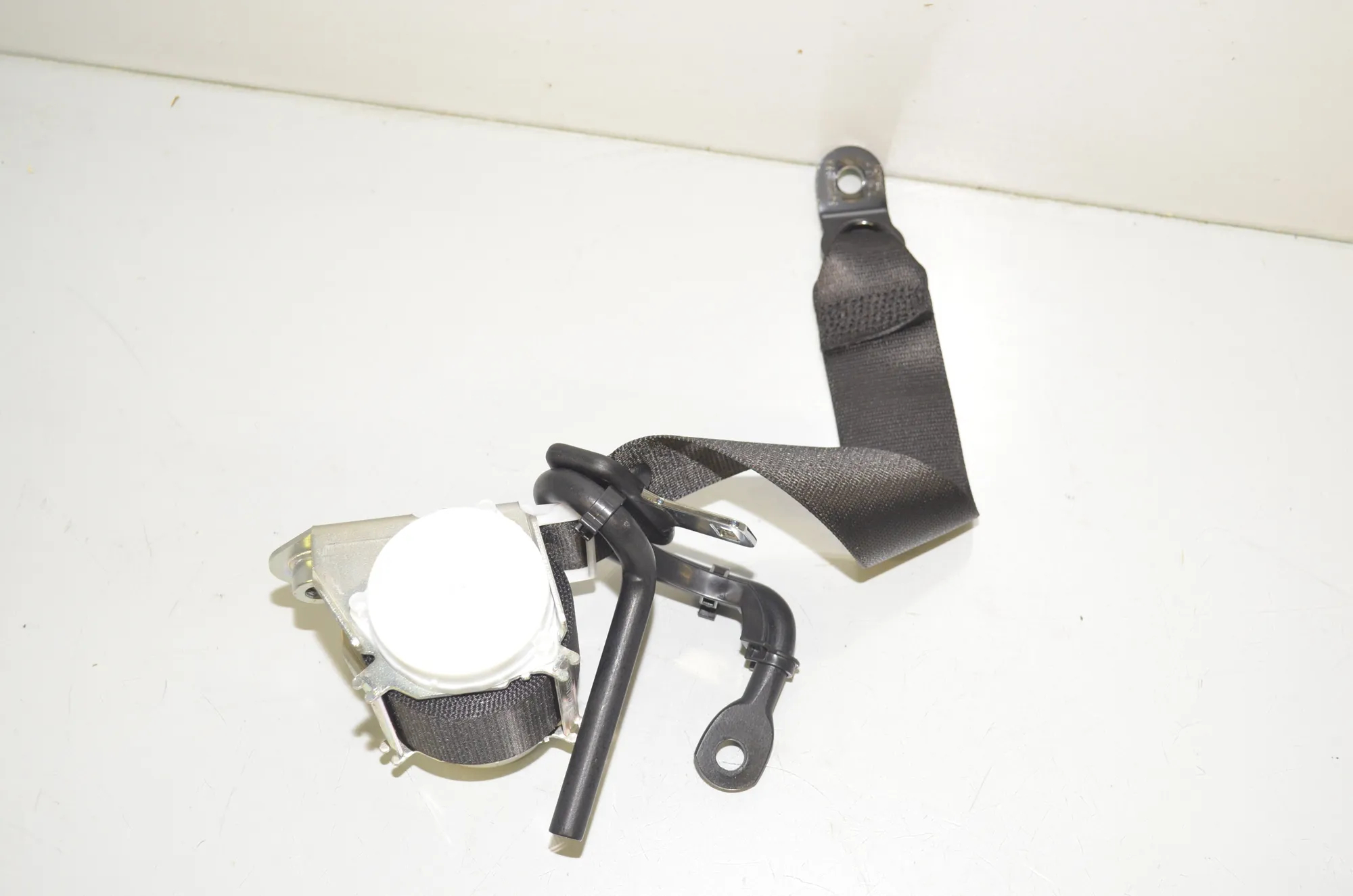 Rear Left Seatbelt – OEM 7305643 · BMW i3 (I01) Electric 2019 – 4