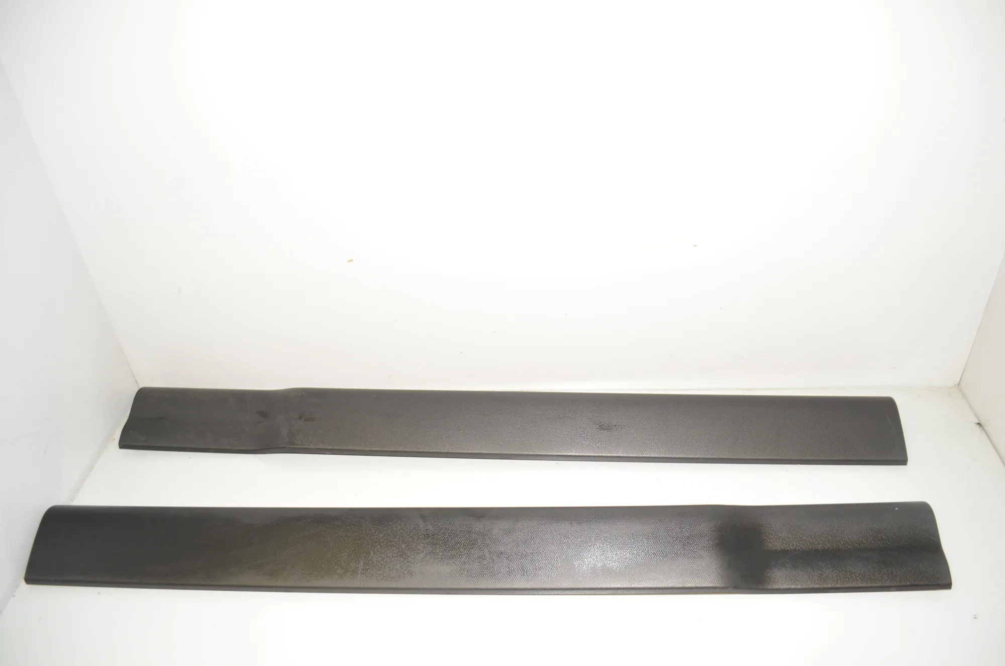 Front Right Interior Step Trim – OEM 7272380 · BMW i3 (I01) Electric 2019