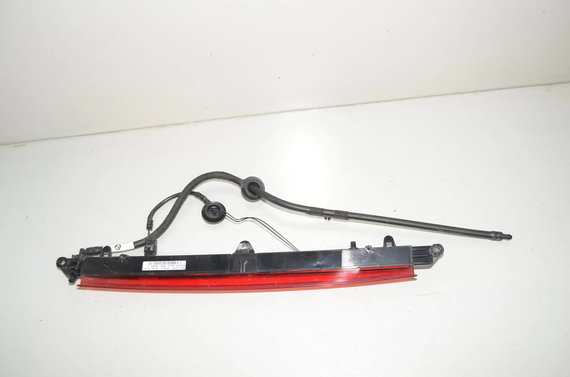 Rear Third Brake Stop Light – OEM 7304040 · BMW i3 (I01) Electric 2019 – 2