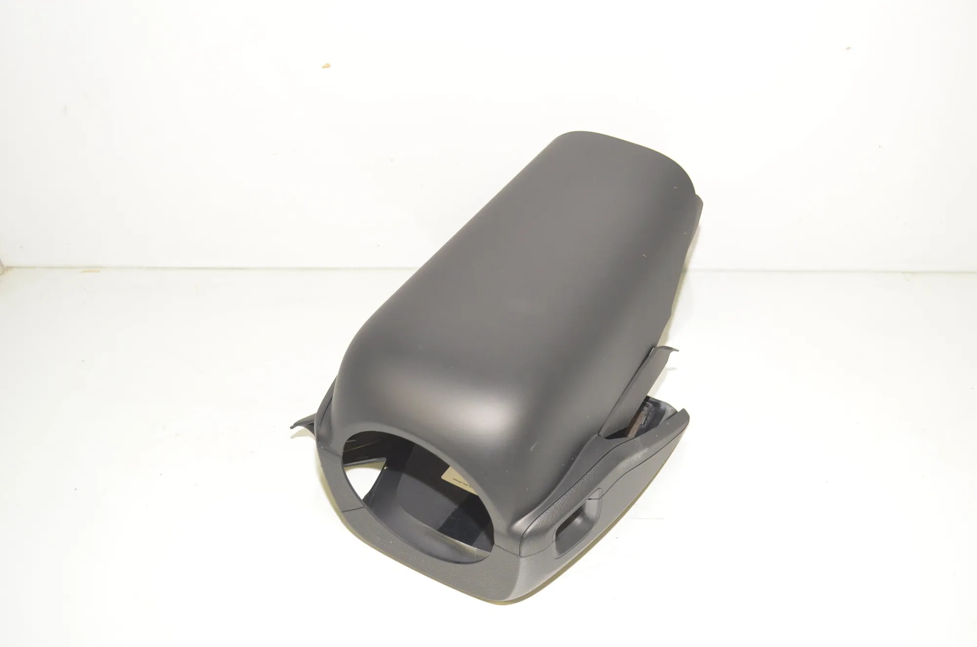 Steering Mechanism Trim – OEM 9285064 · BMW i3 (I01) Electric 2019