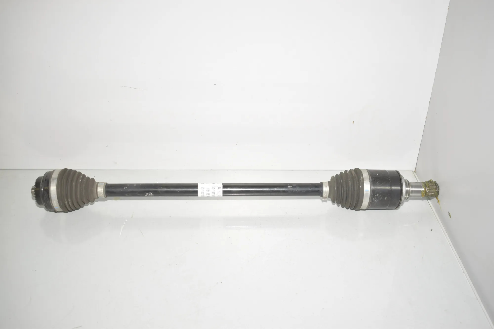 Rear Left Driveshaft – OEM 7646869 · BMW 2 Active Tourer (F45) 225 xe 2018