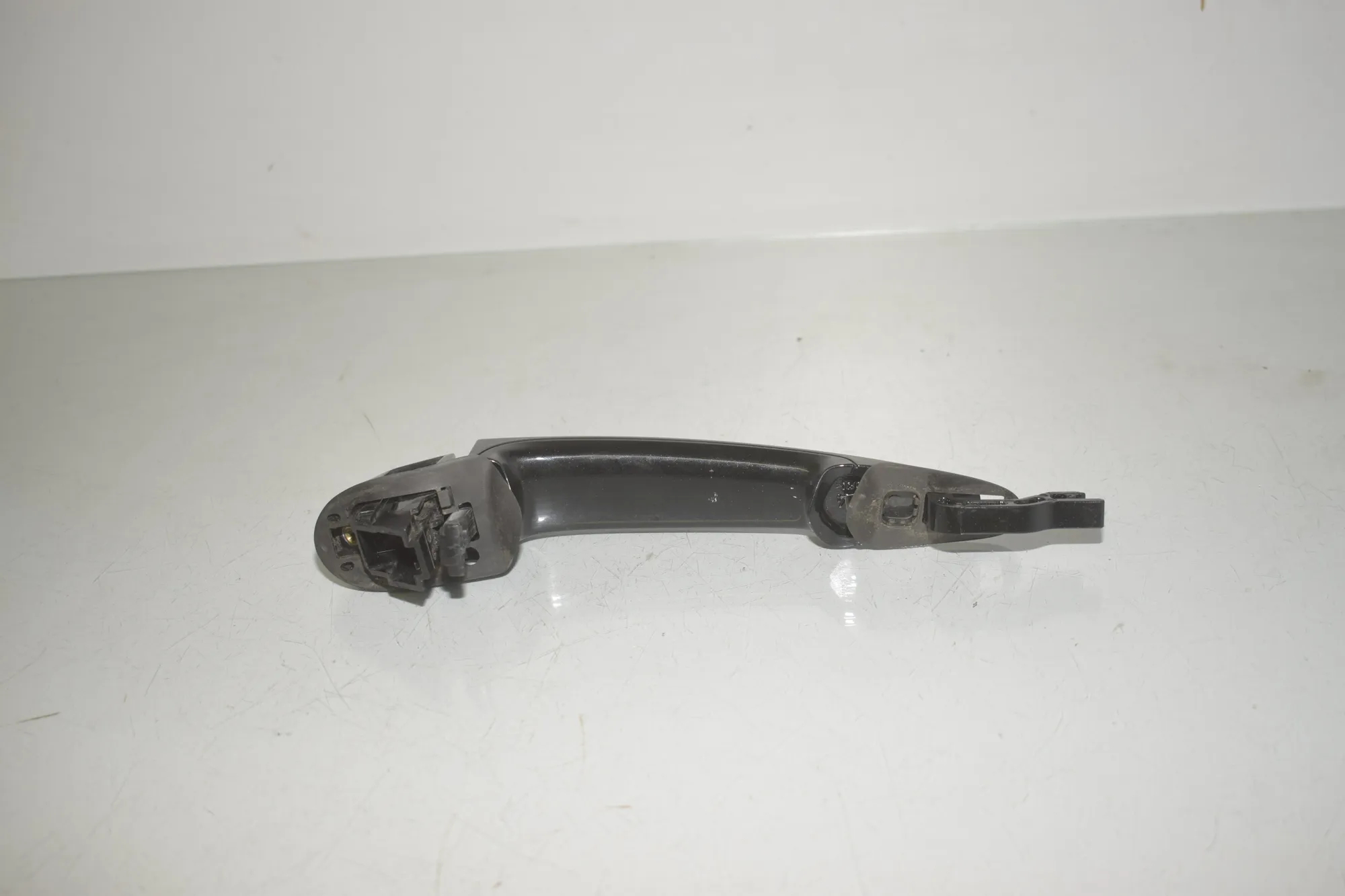 Front Right Door Exterior Handle – OEM 7207562 · BMW 3 Touring (F31) 330 d 2013 – 6