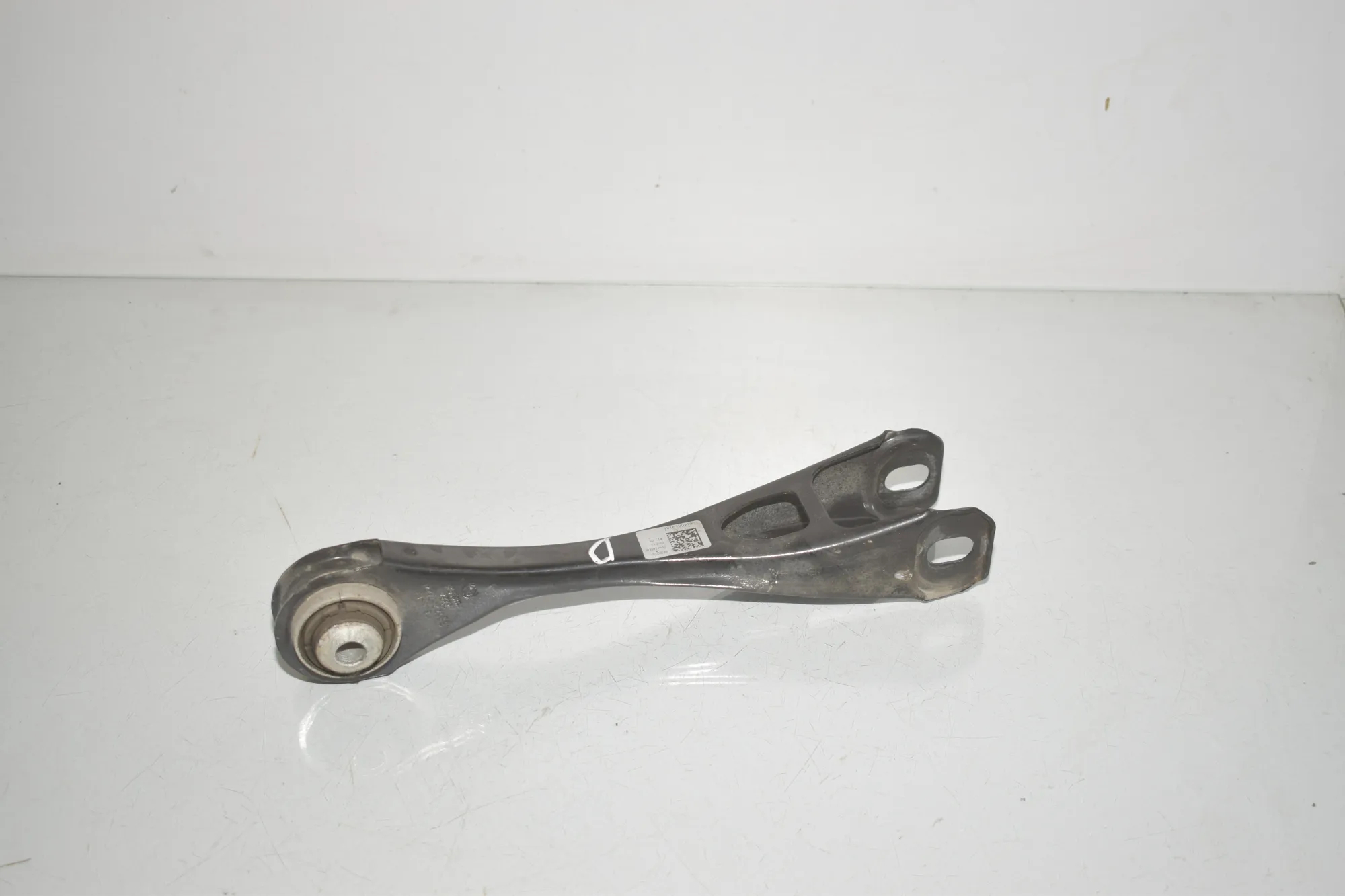 Rear Right Control Arm – OEM 6852270 · BMW i3 (I01) Electric 2019 – 2