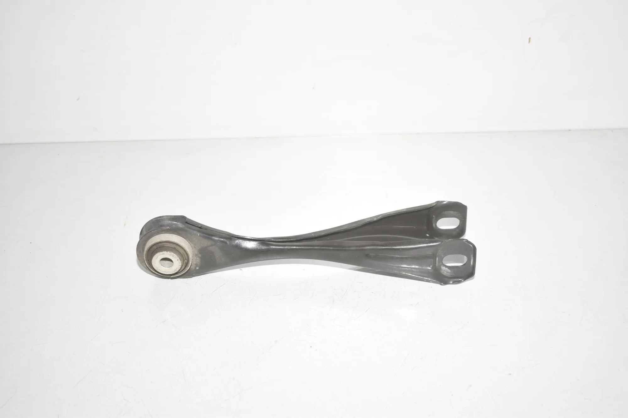 Rear Right Control Arm – OEM 6852270 · BMW i3 (I01) Electric 2019