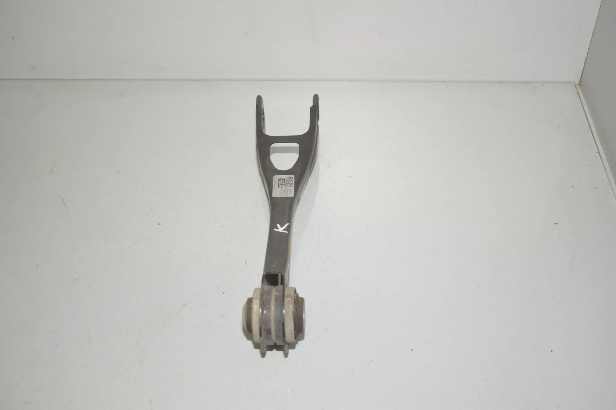 Rear Left Control Arm – OEM 6852269 · BMW i3 (I01) Electric 2019 – 2