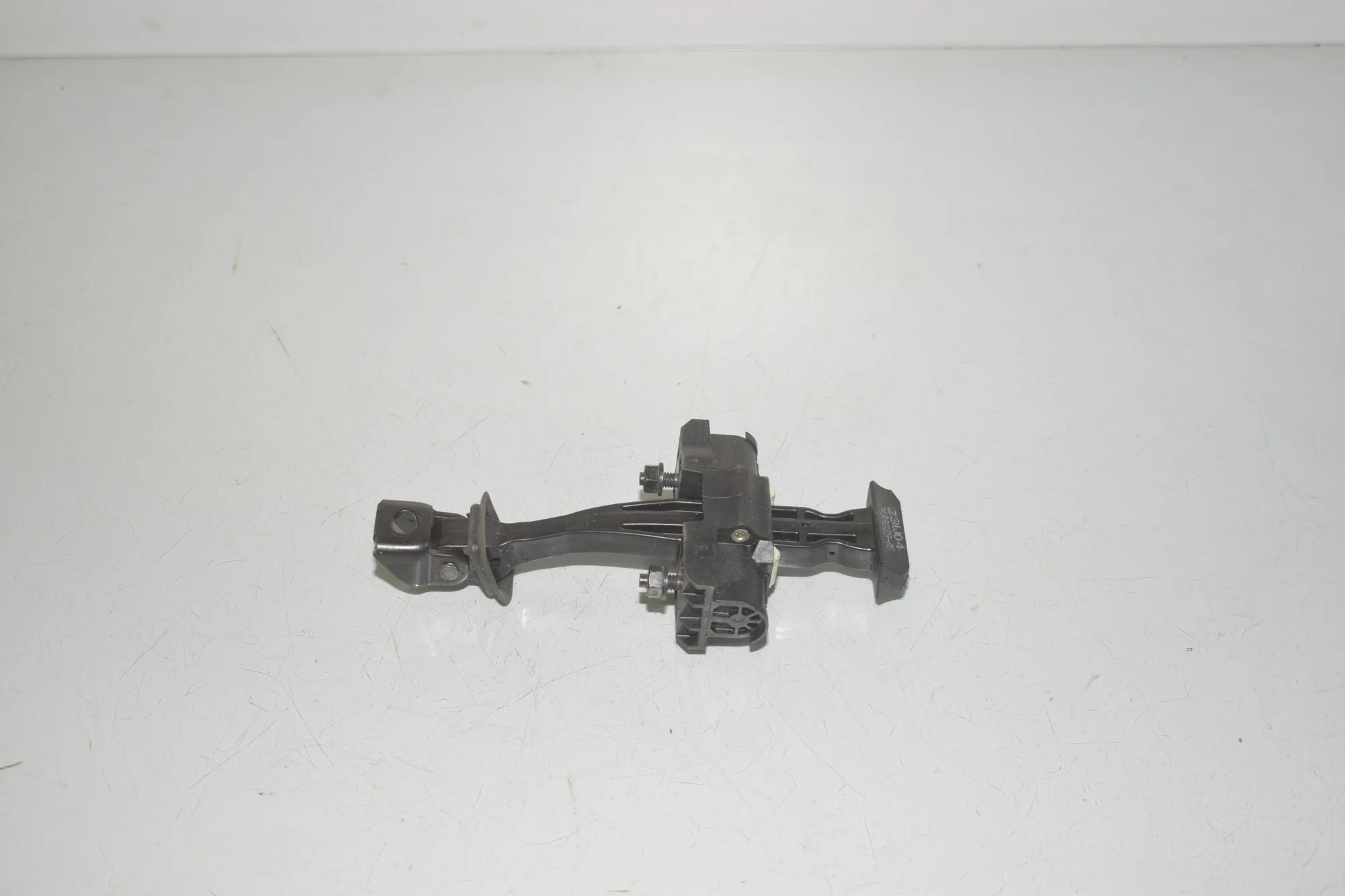 Rear Left Door Soft Close Unit – OEM 7499229 · BMW i4 (G26) BMW i4 (G26) eDrive35 2024 – 2