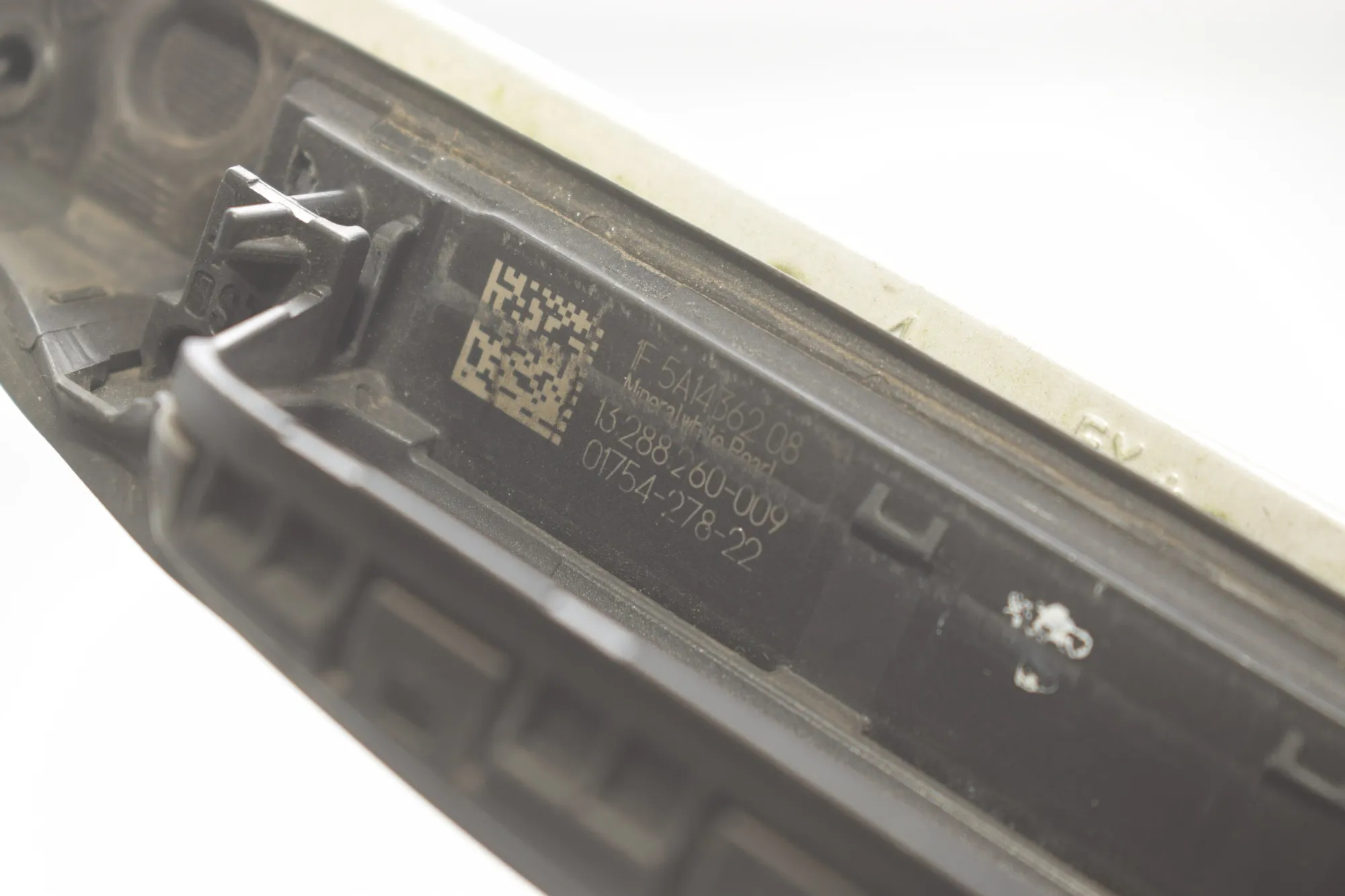 Front Right Door Exterior Handle – OEM 5A14362 · BMW i4 (G26) BMW i4 (G26) eDrive35 2024 – 6