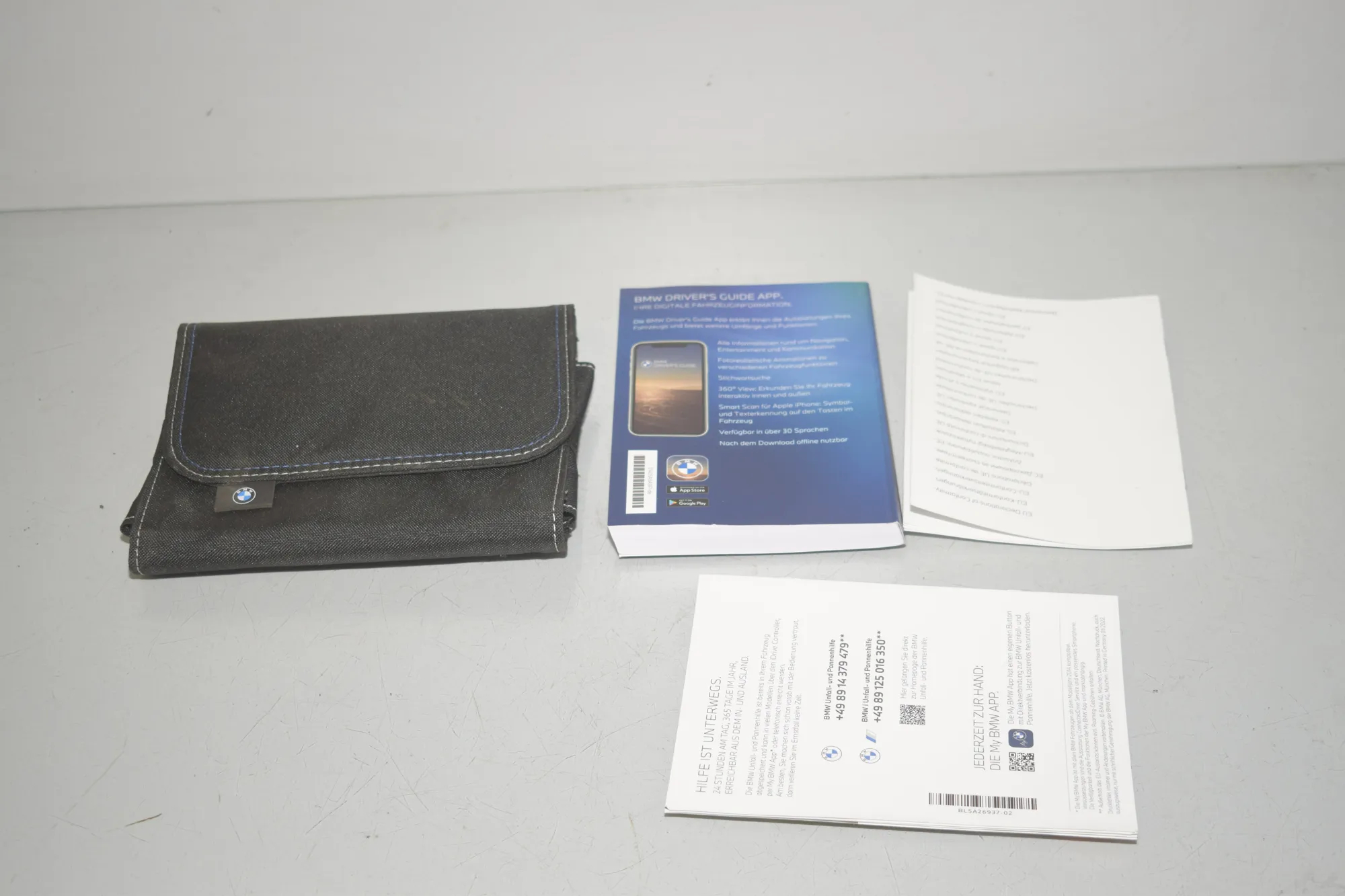 Manual Service Book – OEM BL5A26937 · BMW i4 (G26) BMW i4 (G26) eDrive35 2024 – 3