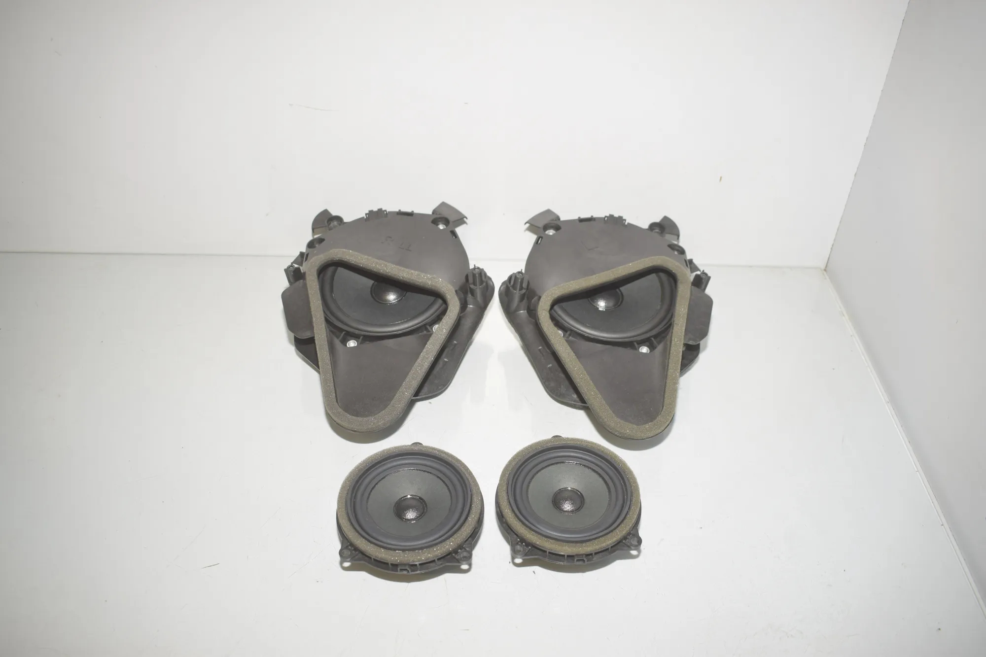Sound Audio System Set – OEM 9274700 · BMW i3 (I01) Electric 2019