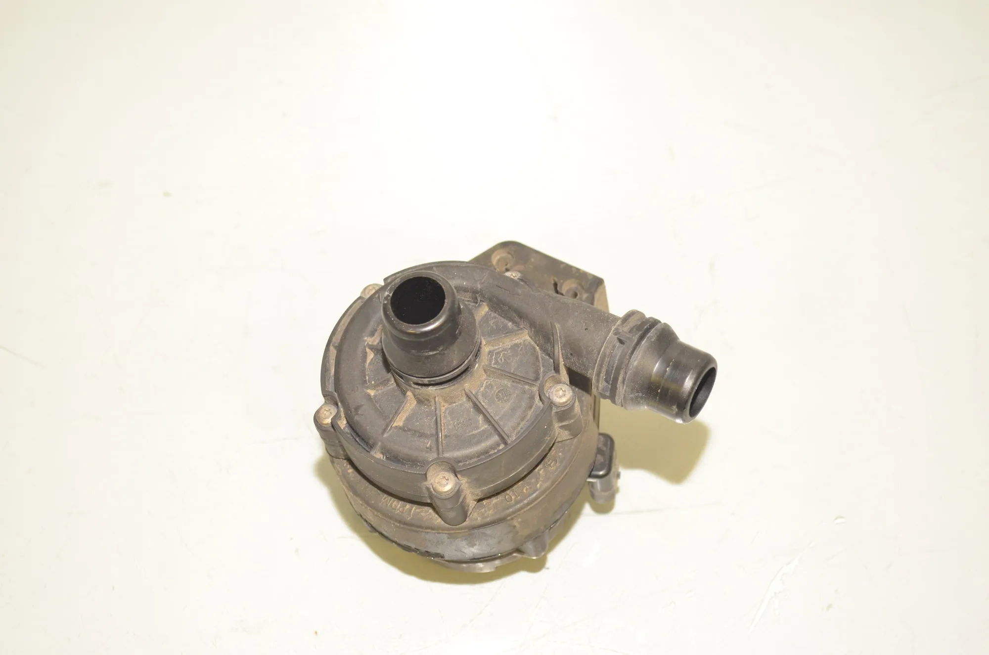 Auxiliary Water Pump – OEM 8600285 · BMW i3 (I01) Electric 2019