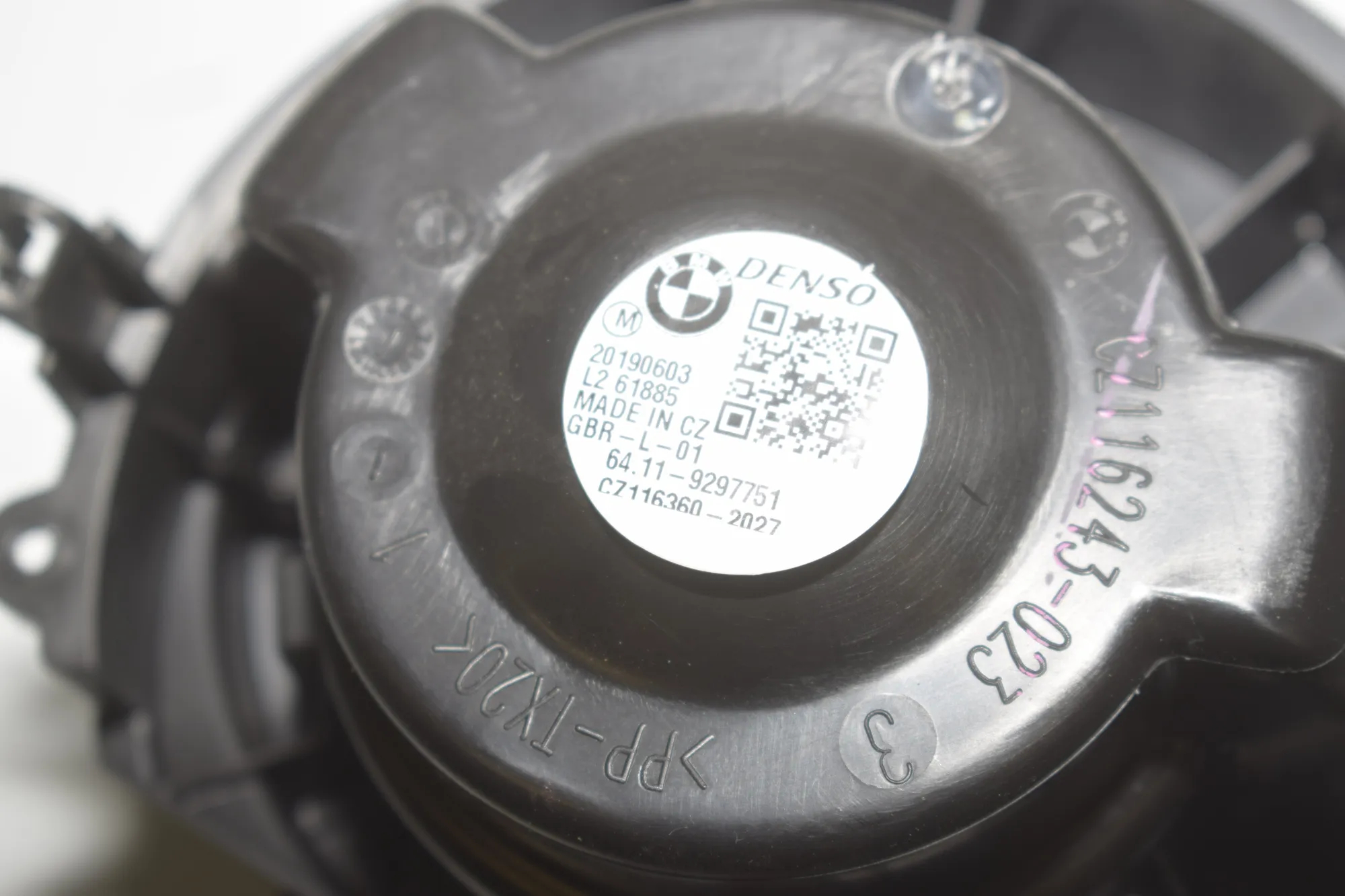 Heater Blower Fan – OEM 9297751 · BMW i3 (I01) Electric 2019 – 5