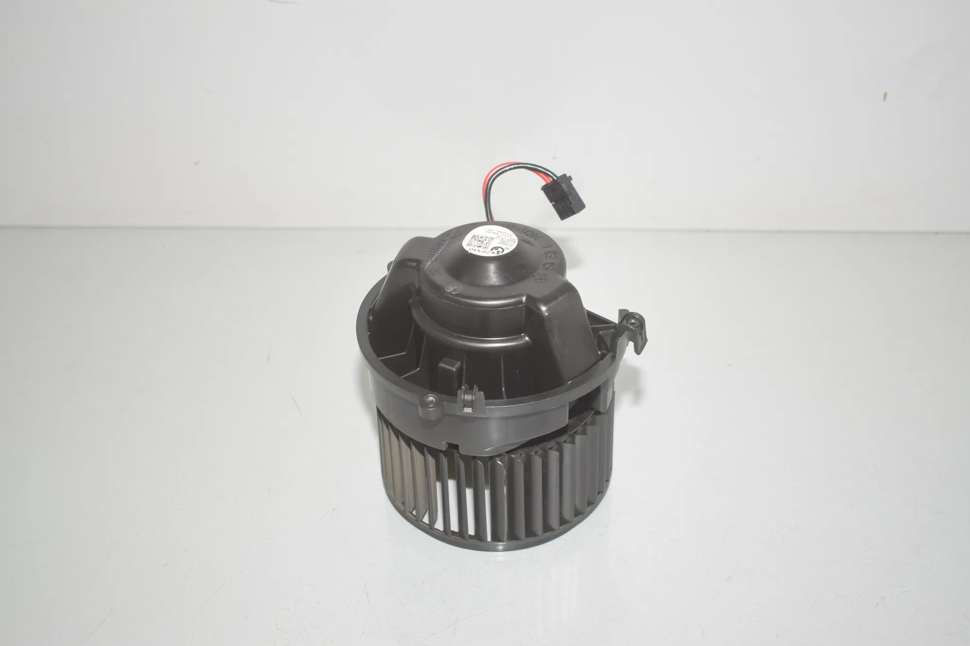 Heater Blower Fan – OEM 9297751 · BMW i3 (I01) Electric 2019 – 2