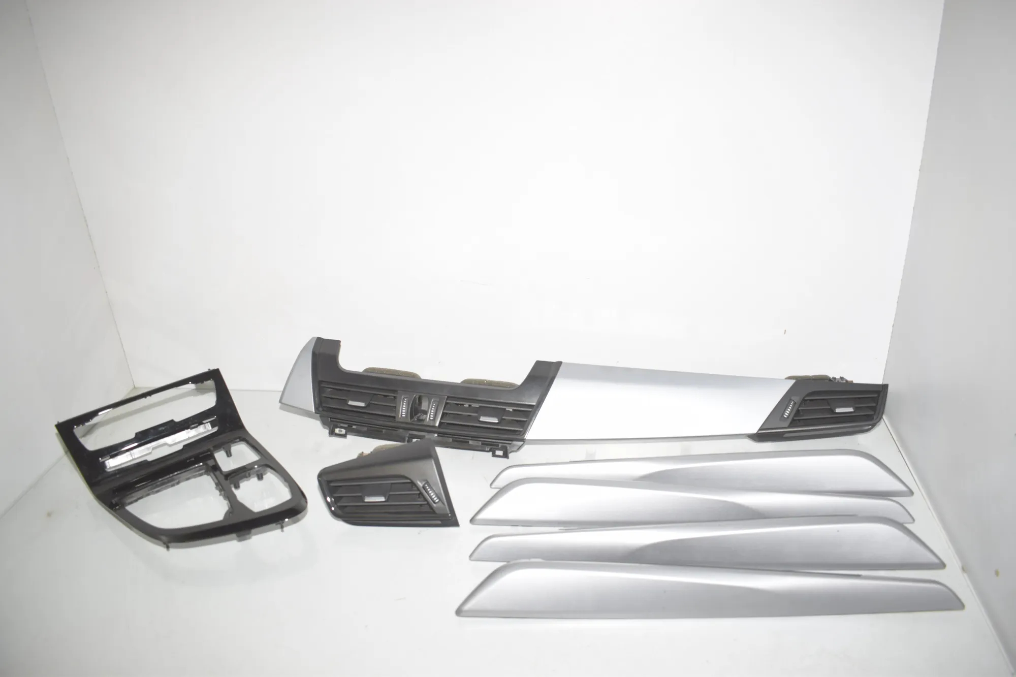 Interior Trim Strips Kit – OEM 9287611 · BMW 2 Active Tourer (F45) 216 d 2017