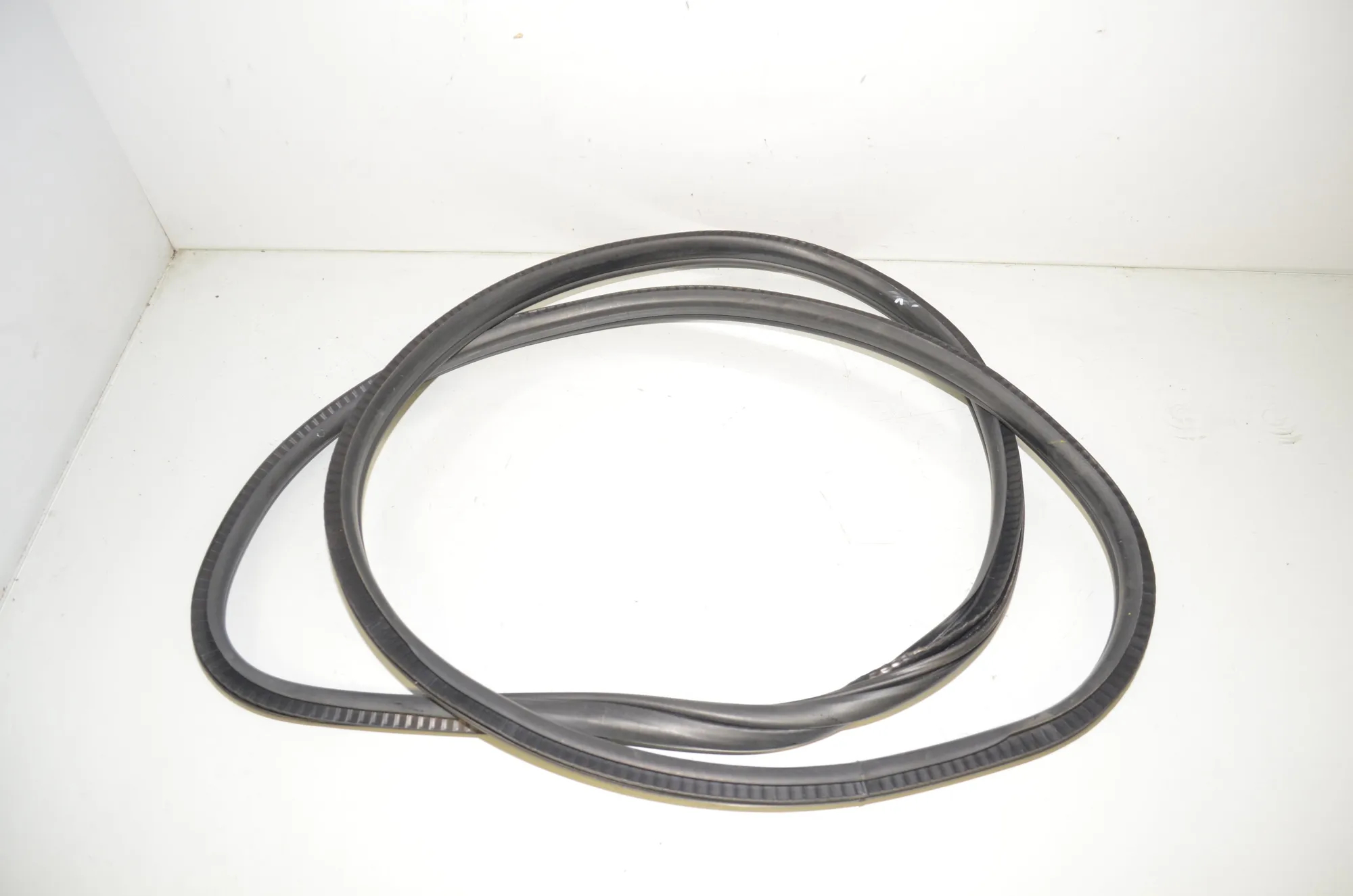 Rear Left Door Seal Rubber – OEM 7420050 · BMW 2 Active Tourer (F45) 216 d 2017 – 4