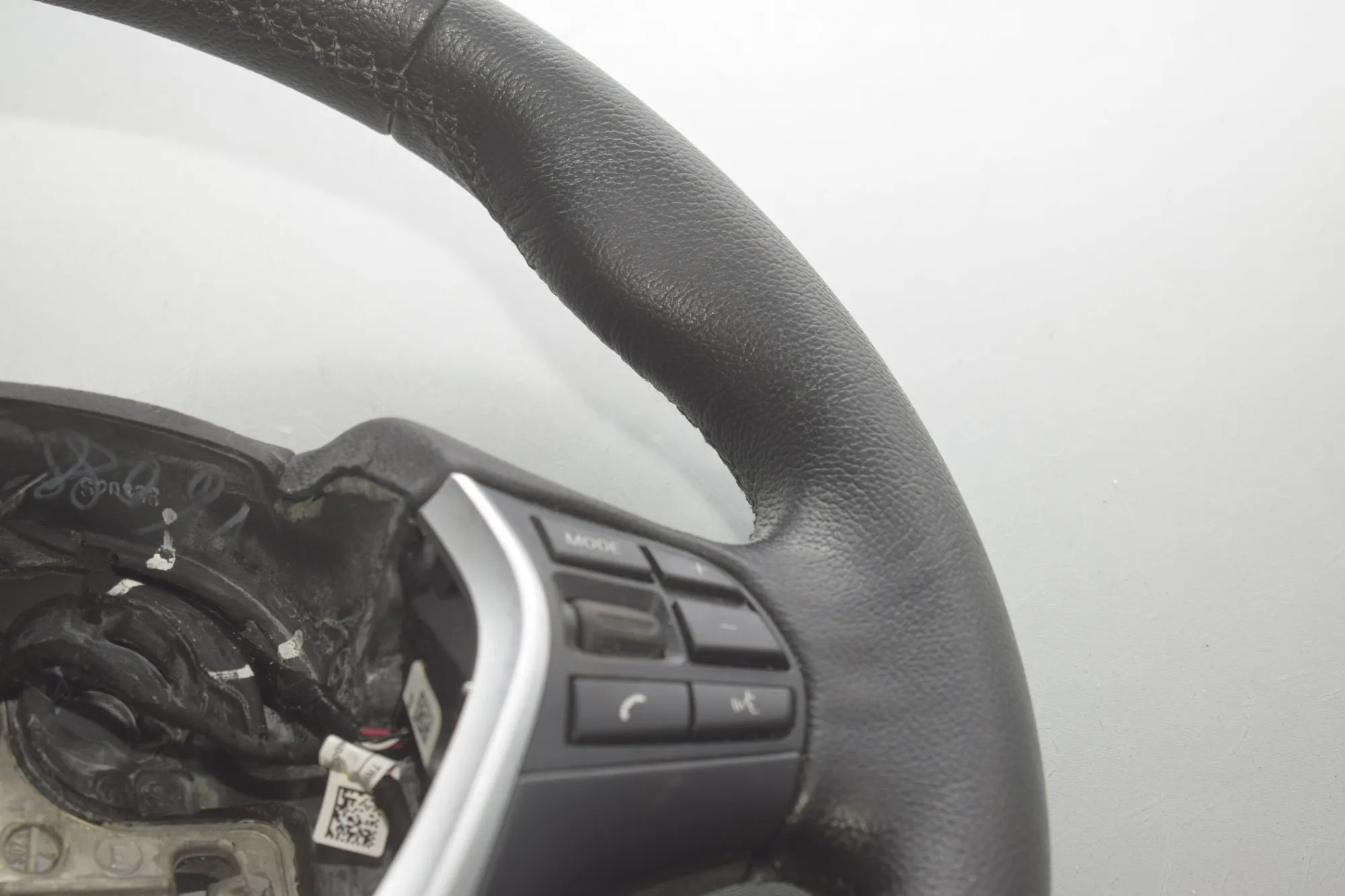 Steering Wheel – OEM 6863961 · BMW 3 (F30, F80) 328 i 2014 – 4