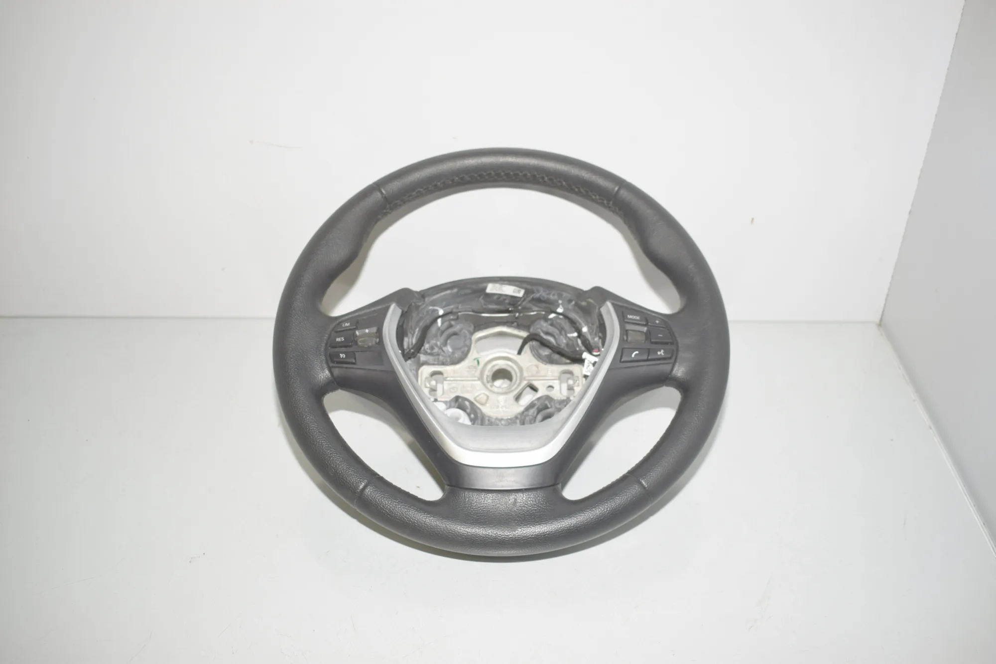 Steering Wheel – OEM 6863961 · BMW 3 (F30, F80) 328 i 2014