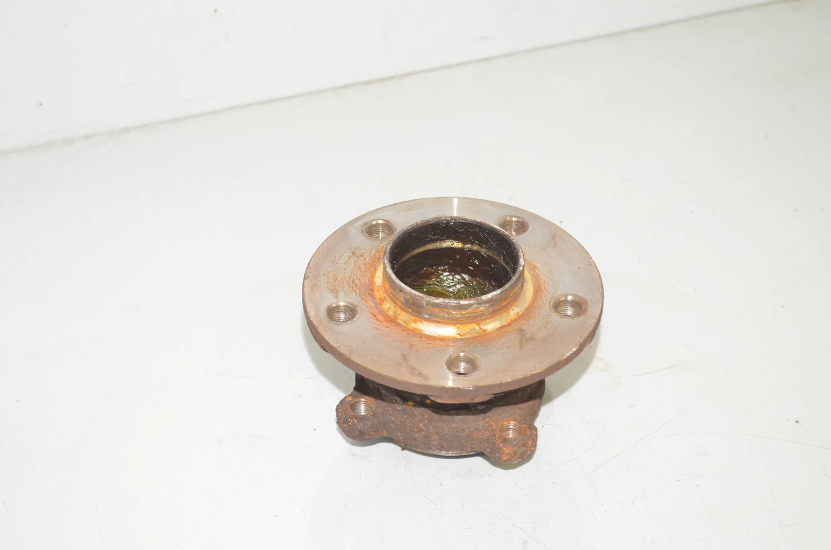 Rear Left Wheel Bearing – OEM 6858086 · BMW 2 Active Tourer (F45) 216 d 2017 – 2