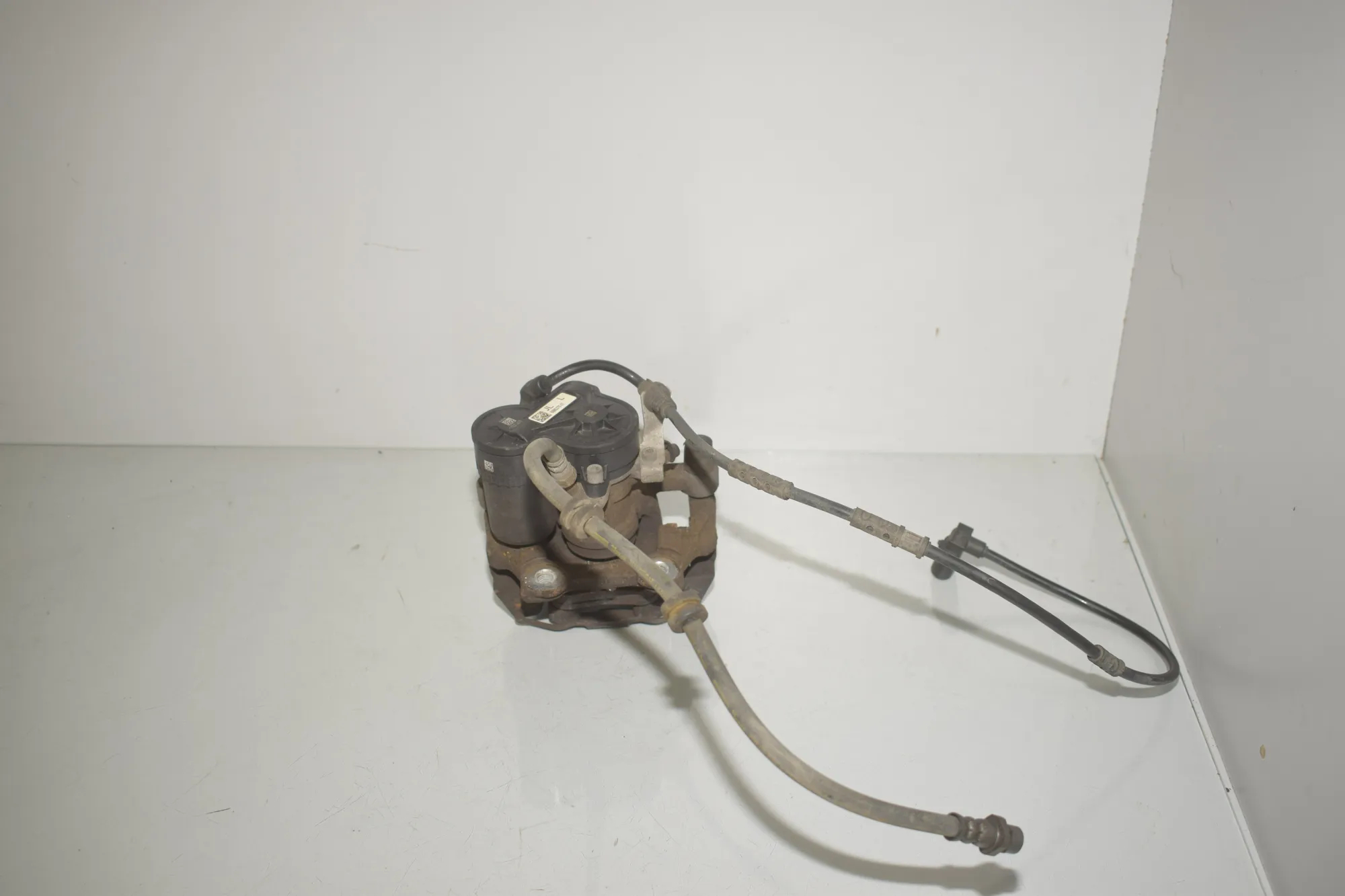 Rear Left Brake Caliper – OEM 6880379 · BMW 2 Active Tourer (F45) 216 d 2017 – 3