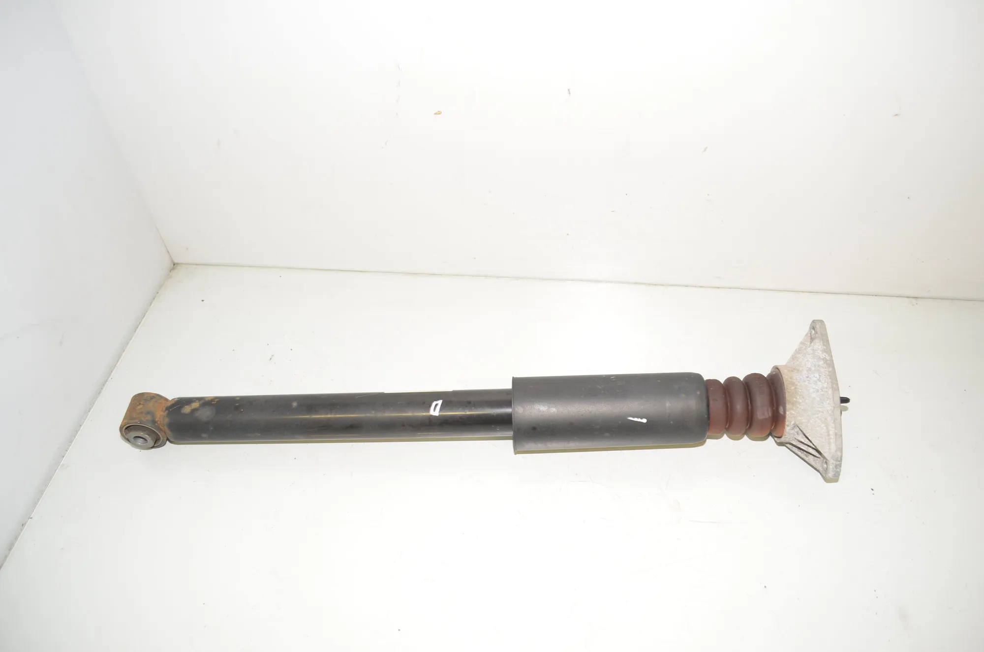 Rear Right Shock Absorber – OEM 6874458 · BMW 2 Active Tourer (F45) 216 d 2017 – 3