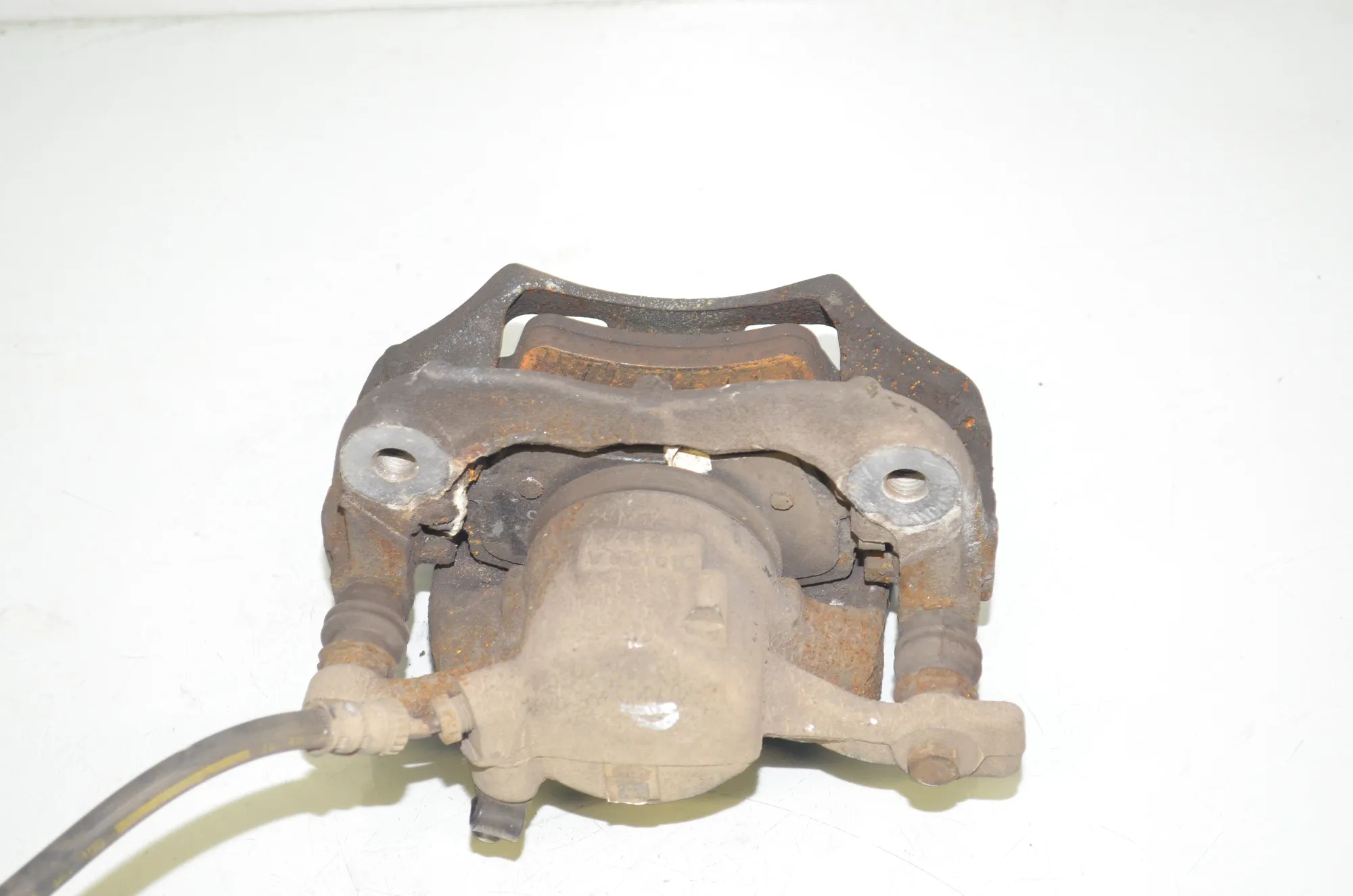 Front Right Brake Caliper – OEM 6860264 · BMW 2 Active Tourer (F45) 216 d 2017 – 4