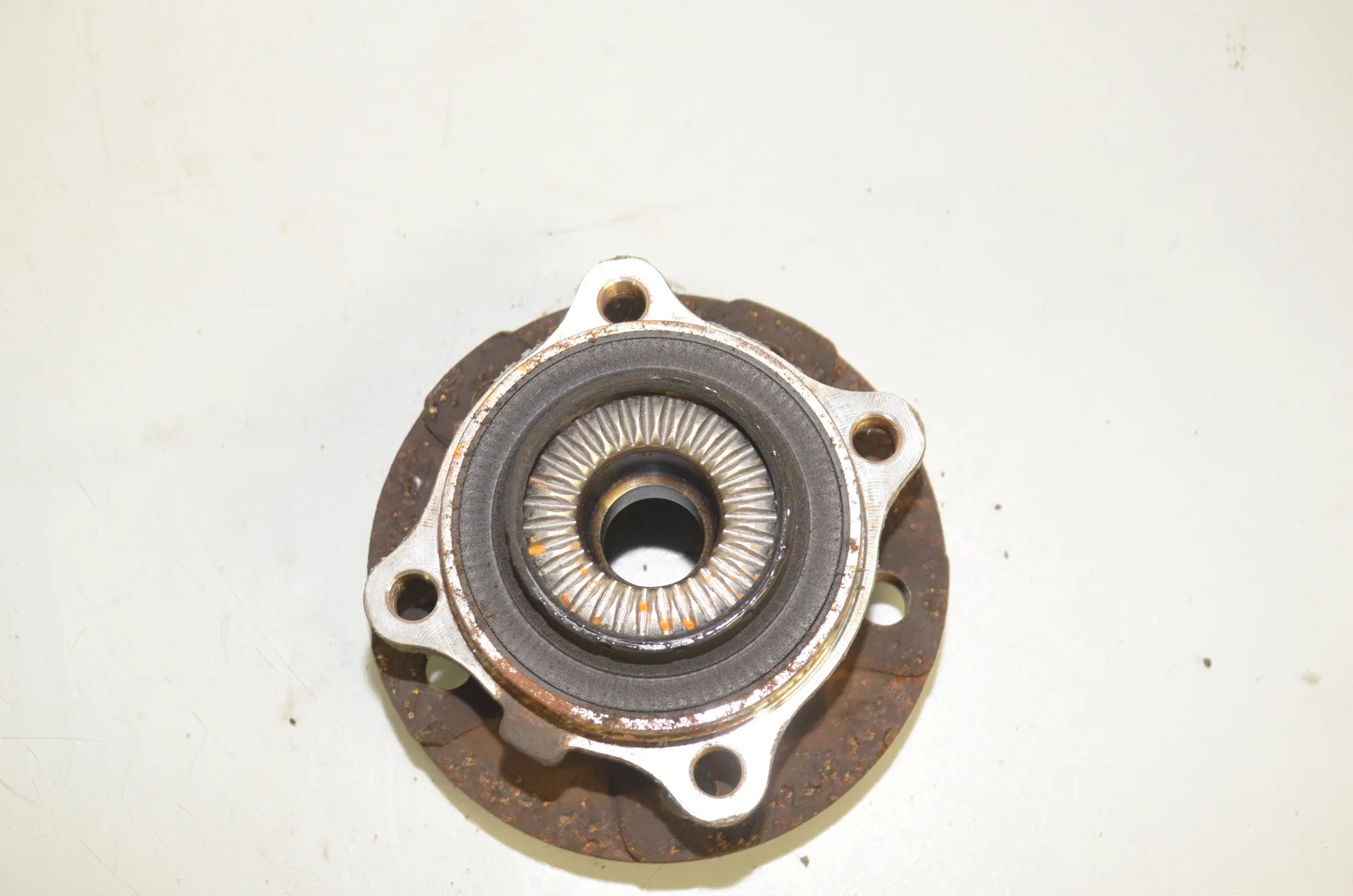 Front Left Wheel Bearing – OEM 8845775 · BMW 2 Active Tourer (F45) 216 d 2017 – 3