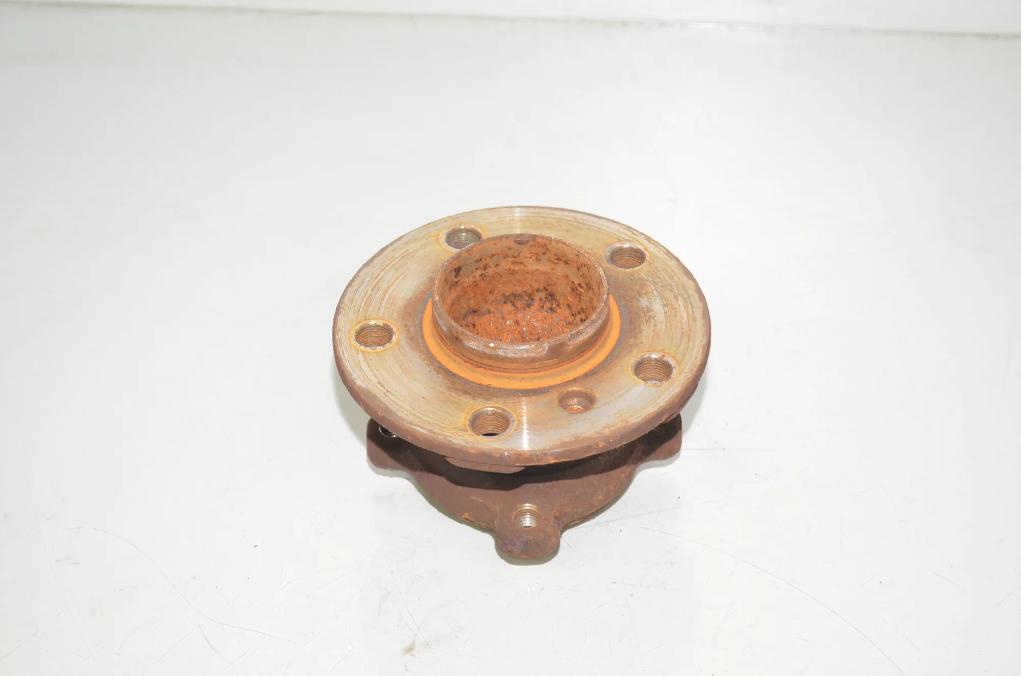 Rear Left Wheel Bearing – OEM 6891924 · BMW 1 (F40) (2019 - -) (F40)118d 2022 – 2