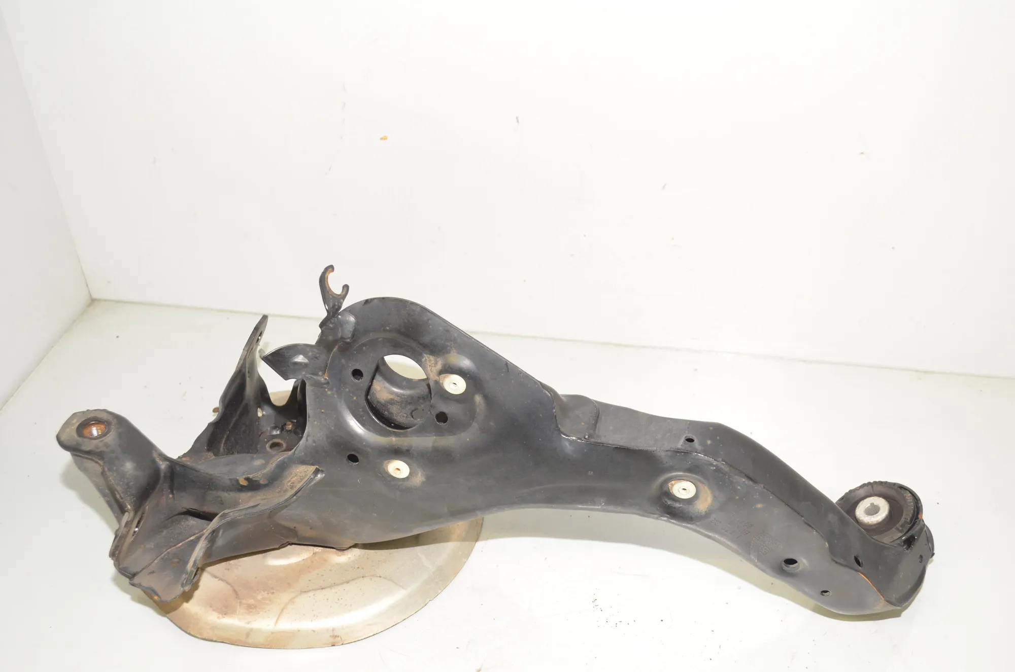 Rear Left Wheel Hub Spindle – OEM 8842879 · BMW 1 (F40) (2019 - -) (F40)118d 2022 – 4