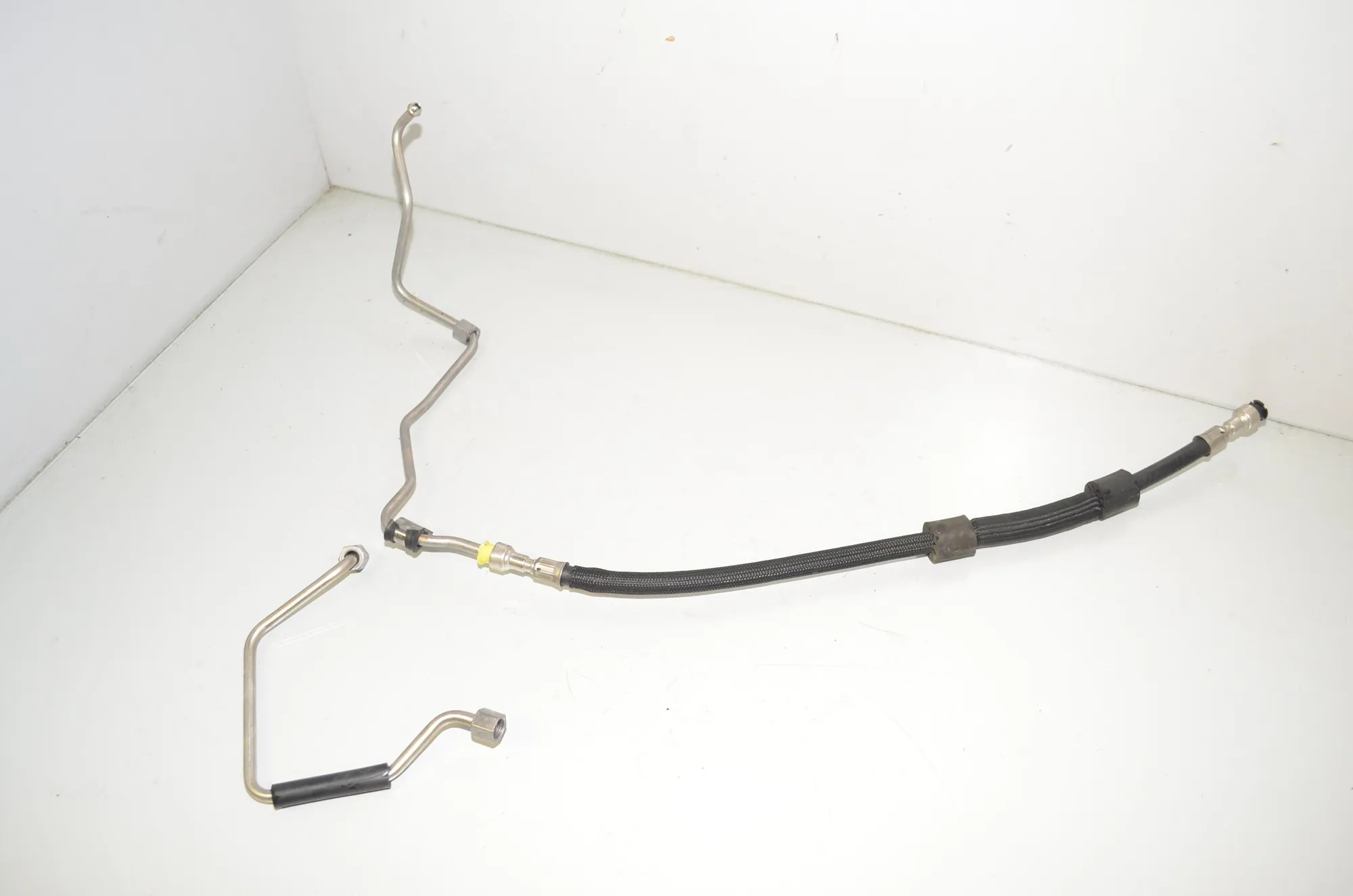 Fuel Pipe – OEM 7585426 · BMW 3 (F30, F80) 328 i 2014 – 4