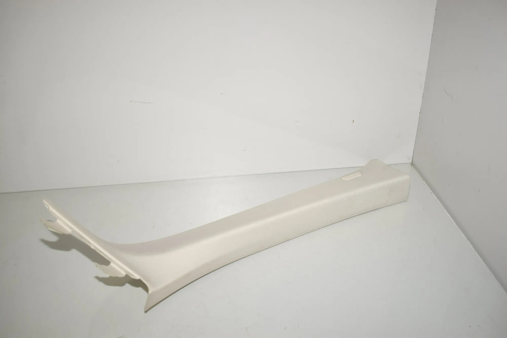 Front Right A Pillar Trim – OEM 7419698 · BMW 5 (G30) (2016 - -) 530 e iPerformance 2019 – 2