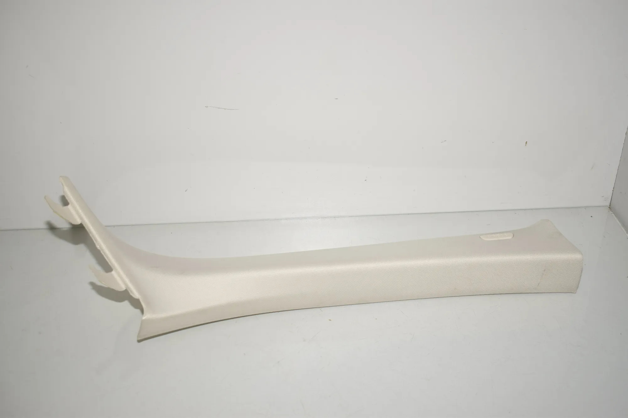 Front Right A Pillar Trim – OEM 7419698 · BMW 5 (G30) (2016 - -) 530 e iPerformance 2019