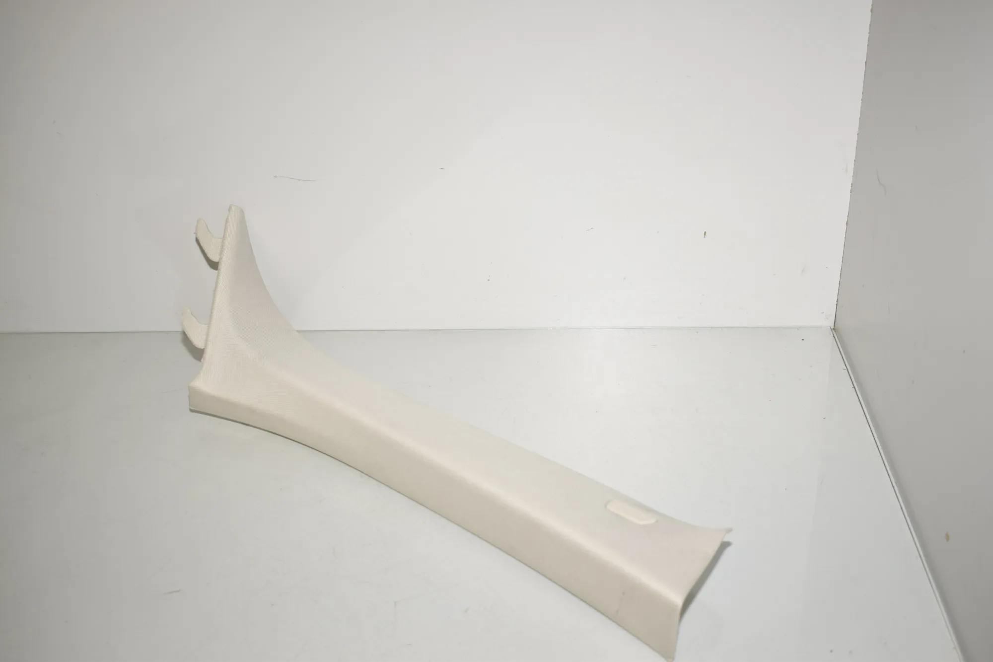 Front Right A Pillar Trim – OEM 7419698 · BMW 5 (G30) (2016 - -) 530 e iPerformance 2019 – 4