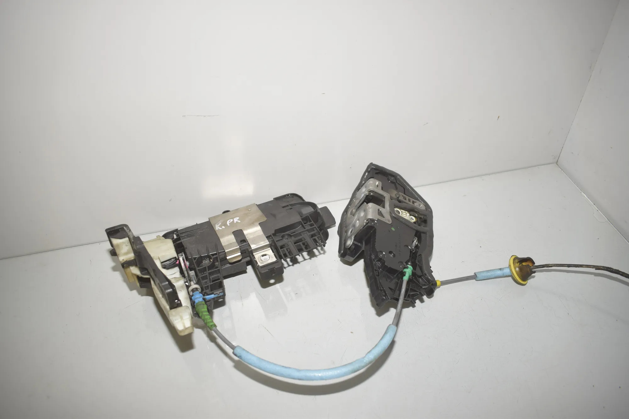 Front Left Door Lock – OEM 7956135 · BMW 2 Active Tourer (U06) (2021 - -) 218i 2023 – 3