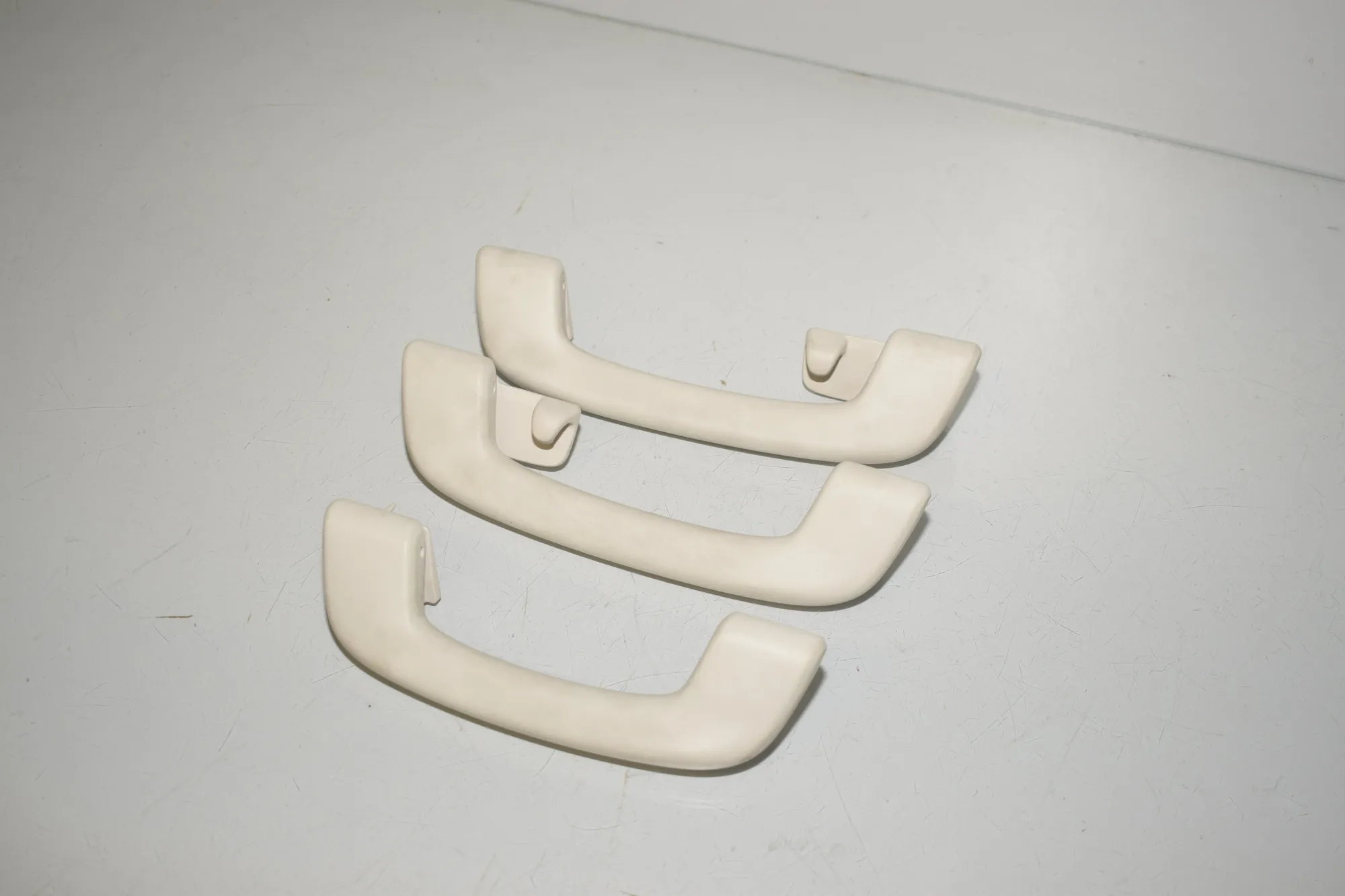 Interior Roof Handle Set – OEM 7475737 · BMW 5 (G30) (2016 - -) 530 e iPerformance 2019 – 2