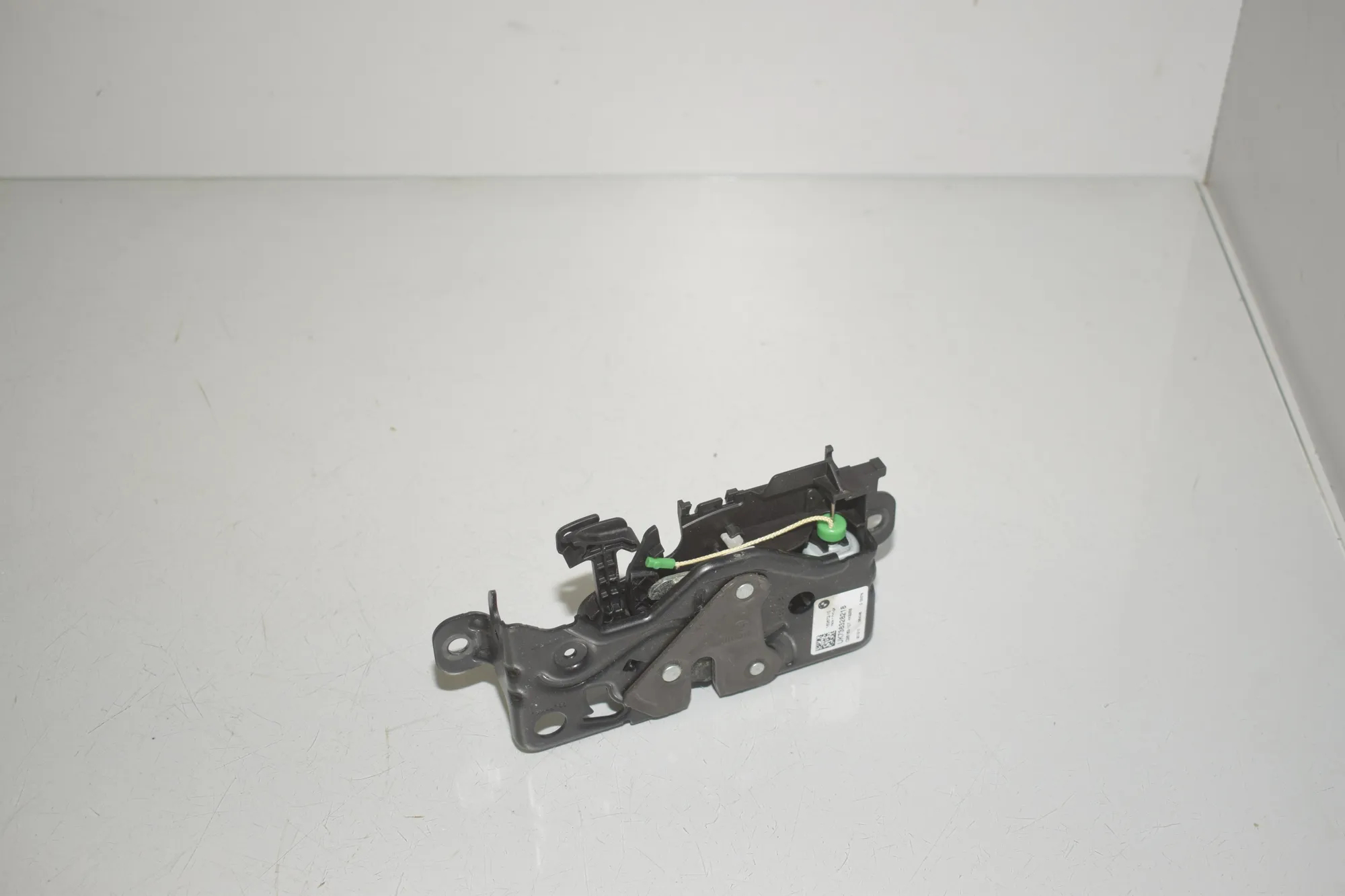 Tailgate Boot Lock – OEM 7383282 · BMW 1 (F40) (2019 - -) (F40)118d 2021 – 2