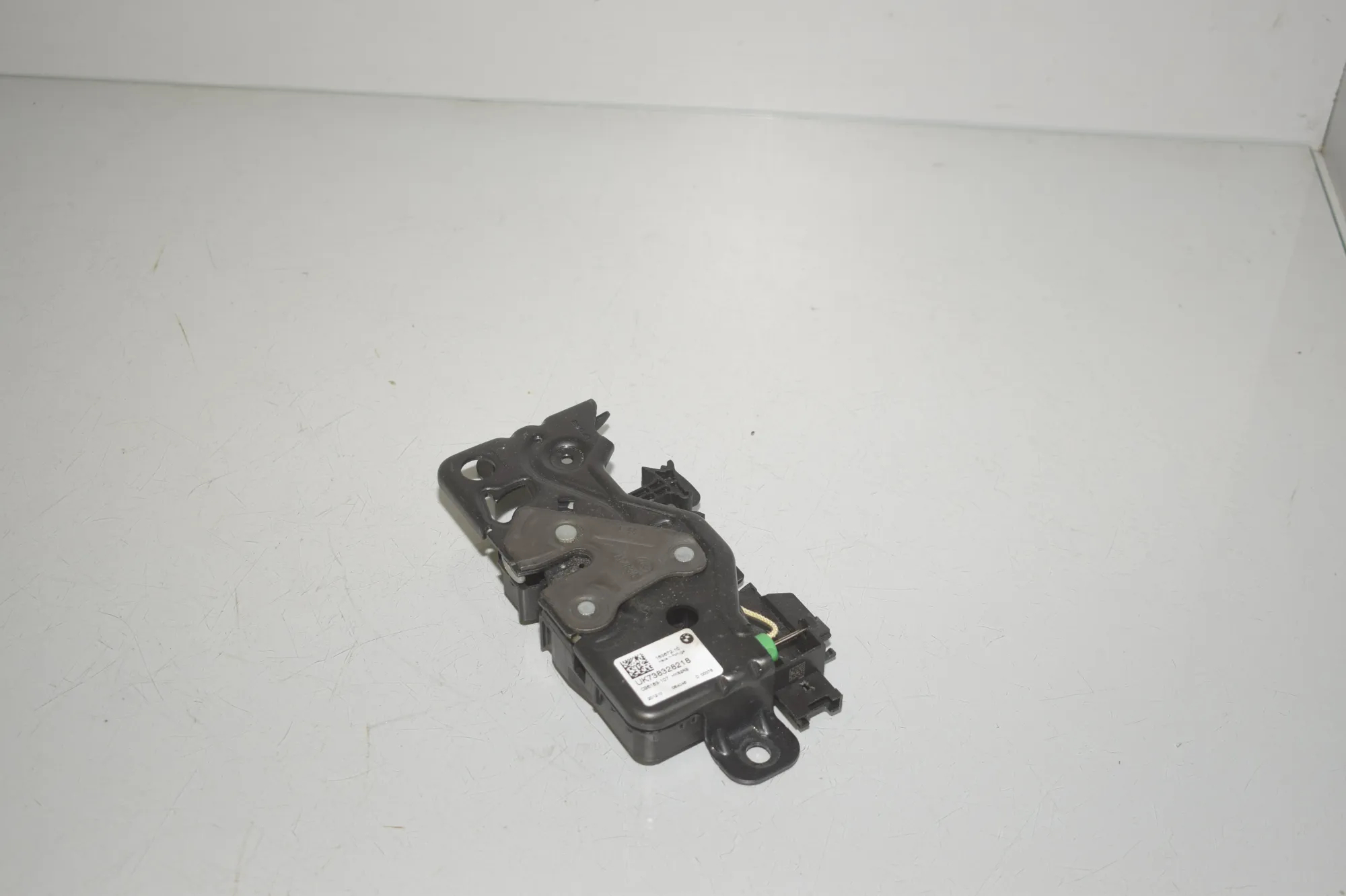 Tailgate Boot Lock – OEM 7383282 · BMW 1 (F40) (2019 - -) (F40)118d 2021 – 4