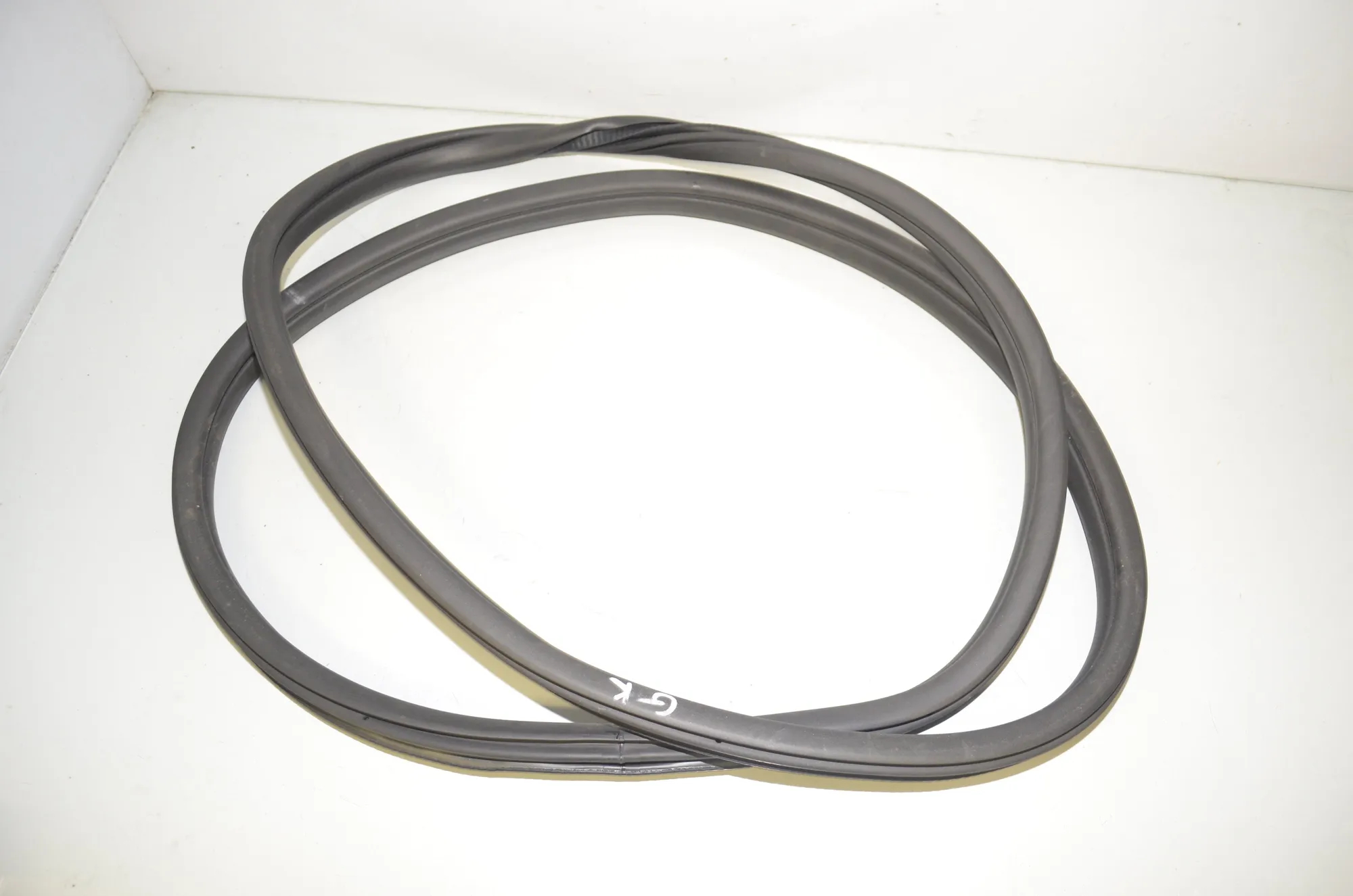Rear Left Door Seal Rubber – OEM 9880689 · BMW 1 (F40) (2019 - -) (F40)118d 2021 – 2