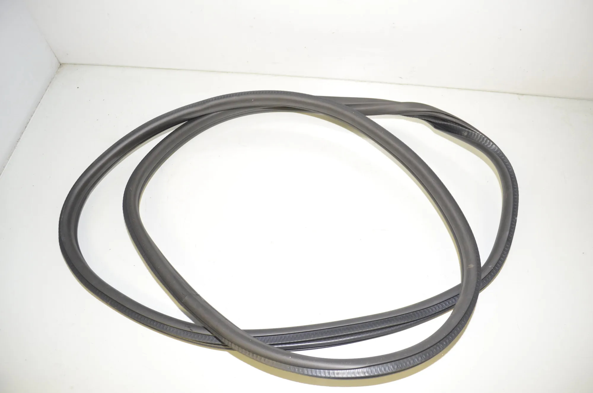 Rear Left Door Seal Rubber – OEM 9880689 · BMW 1 (F40) (2019 - -) (F40)118d 2021 – 4