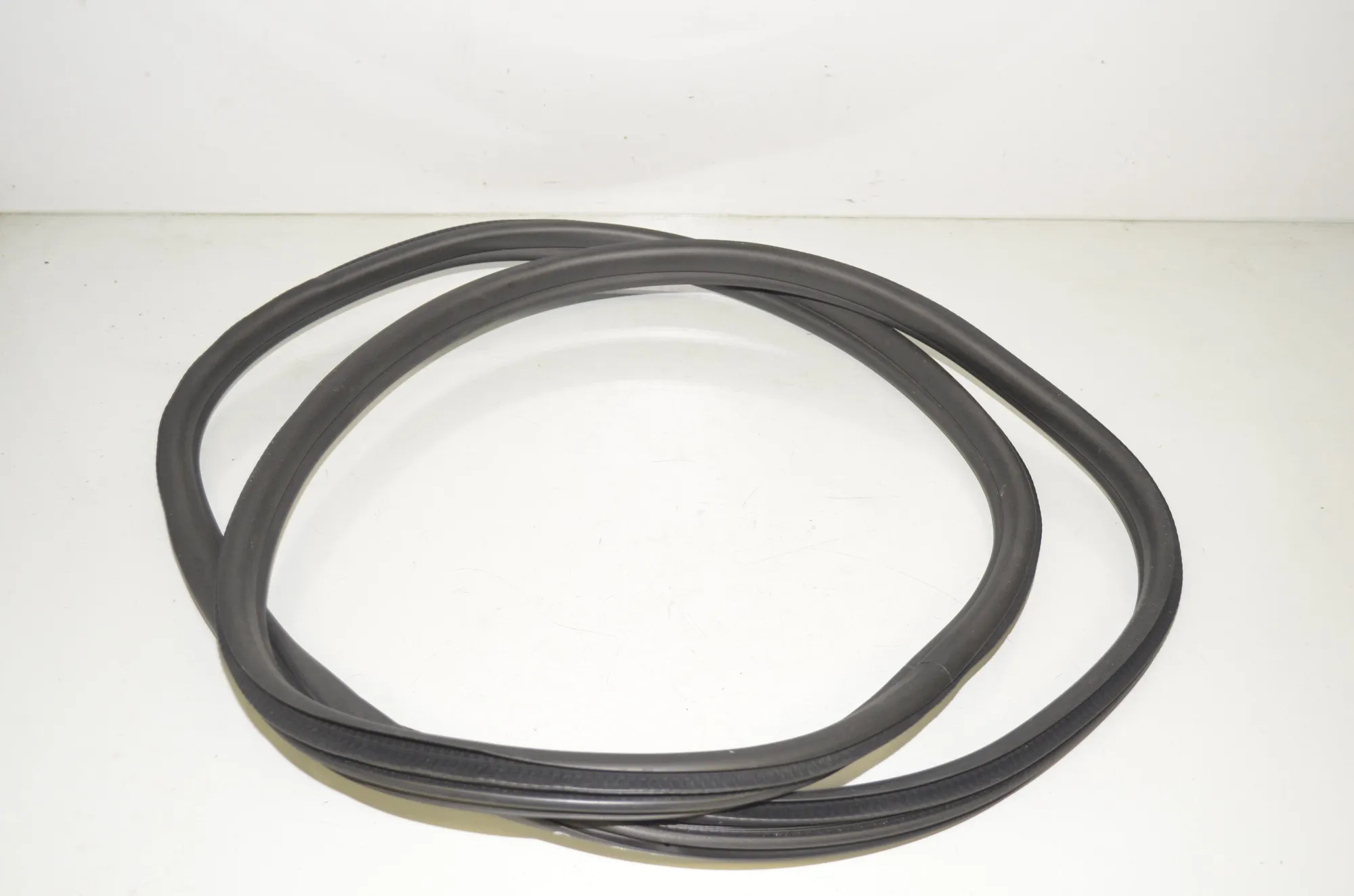 Rear Right Door Seal Rubber – OEM 9880689 · BMW 1 (F40) (2019 - -) (F40)118d 2021 – 4