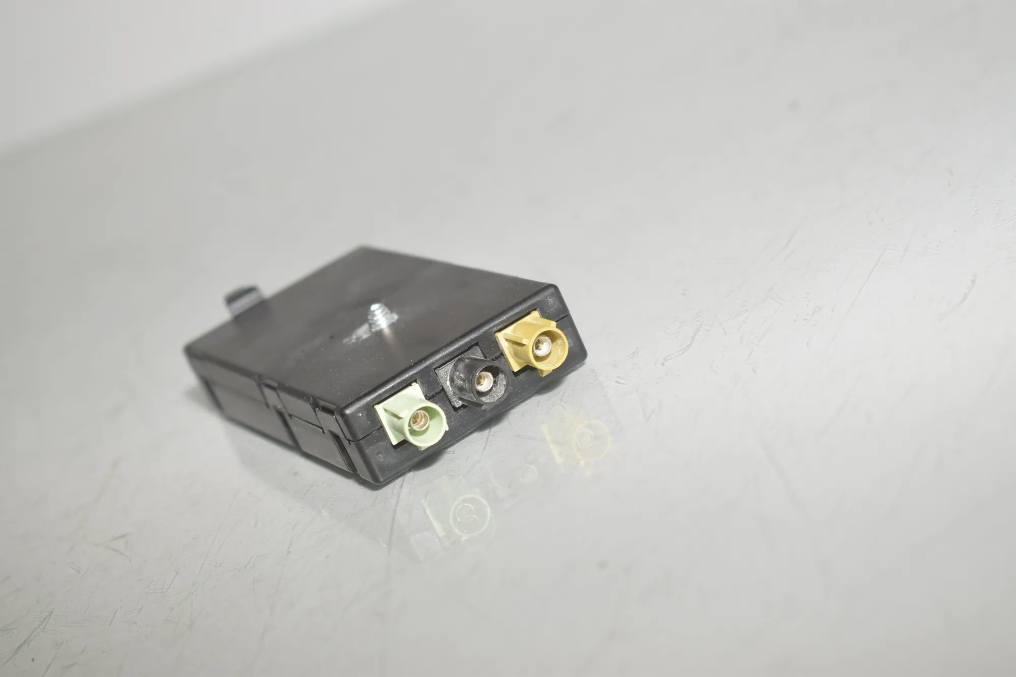 Antenna – OEM 6838609 · BMW 1 (F40) (2019 - -) (F40)118d 2021 – 4