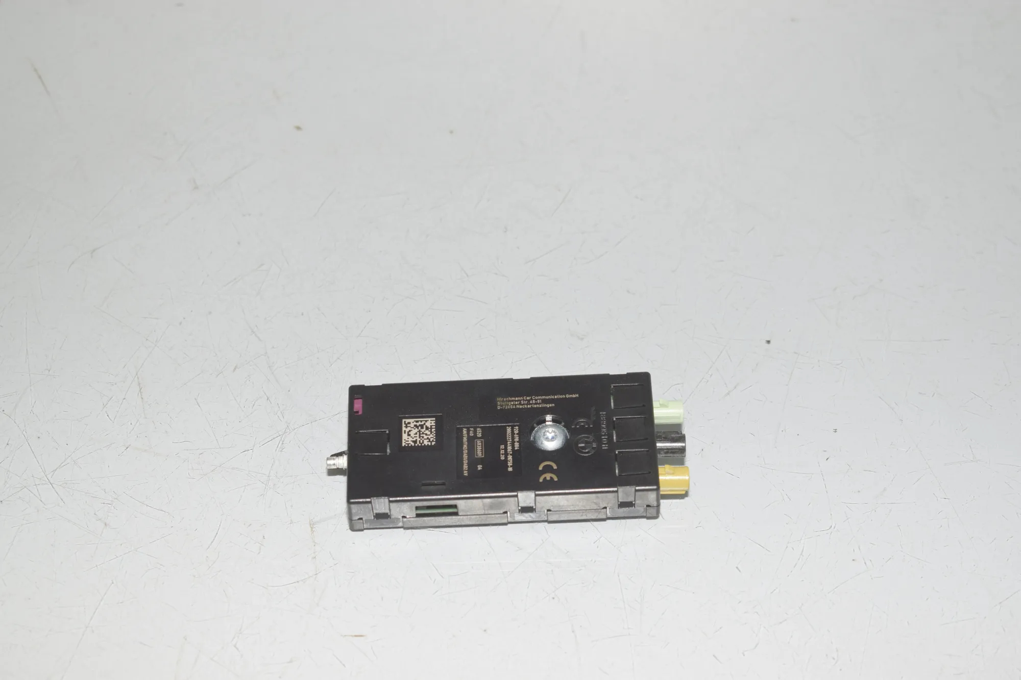 Antenna – OEM 6838609 · BMW 1 (F40) (2019 - -) (F40)118d 2021 – 2