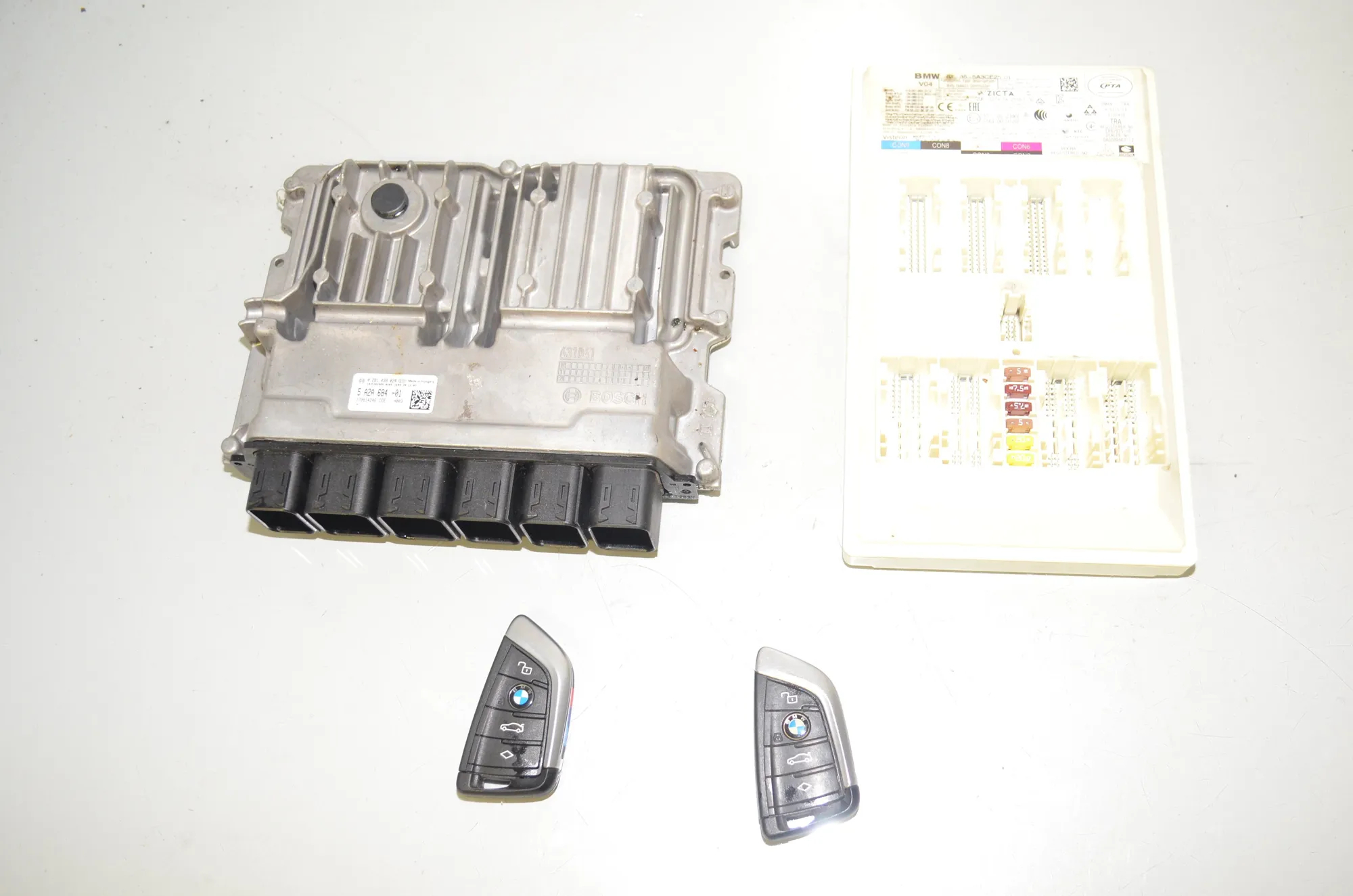 Engine Ignition ECU Set – OEM 5A3CE25 · BMW 1 (F40) (2019 - -) (F40)118d 2021