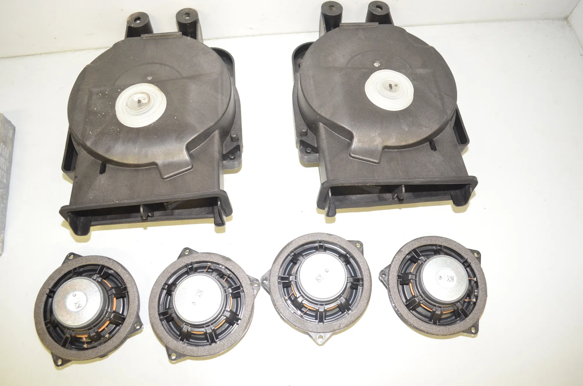 Sound Audio System Set – OEM 8715685 · BMW 1 (F40) (2019 - -) (F40)118d 2021 – 3