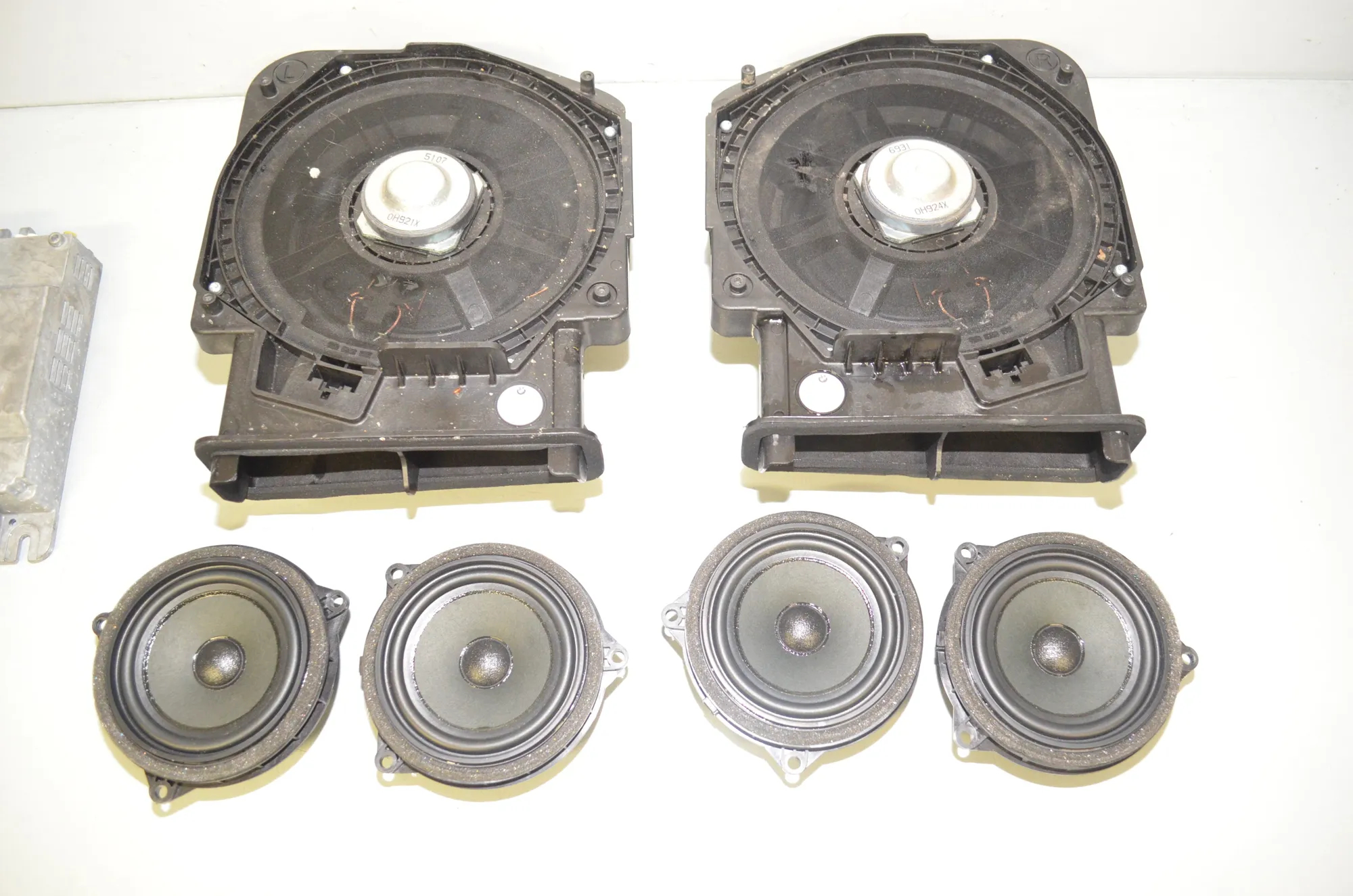 Sound Audio System Set – OEM 8715685 · BMW 1 (F40) (2019 - -) (F40)118d 2021 – 2
