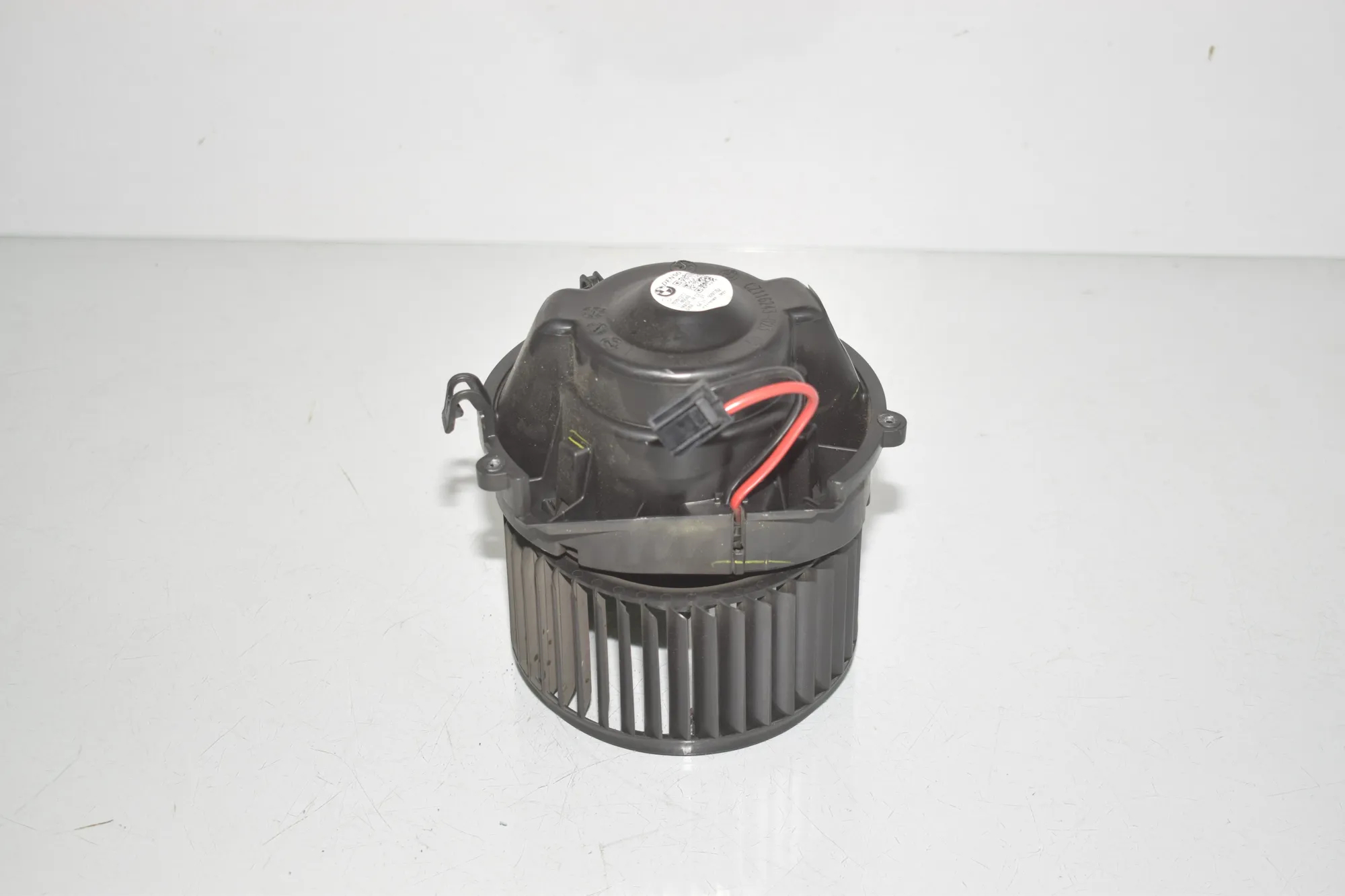 Heater Blower Fan – OEM 9297752 · BMW 1 (F40) (2019 - -) (F40)118d 2021 – 3