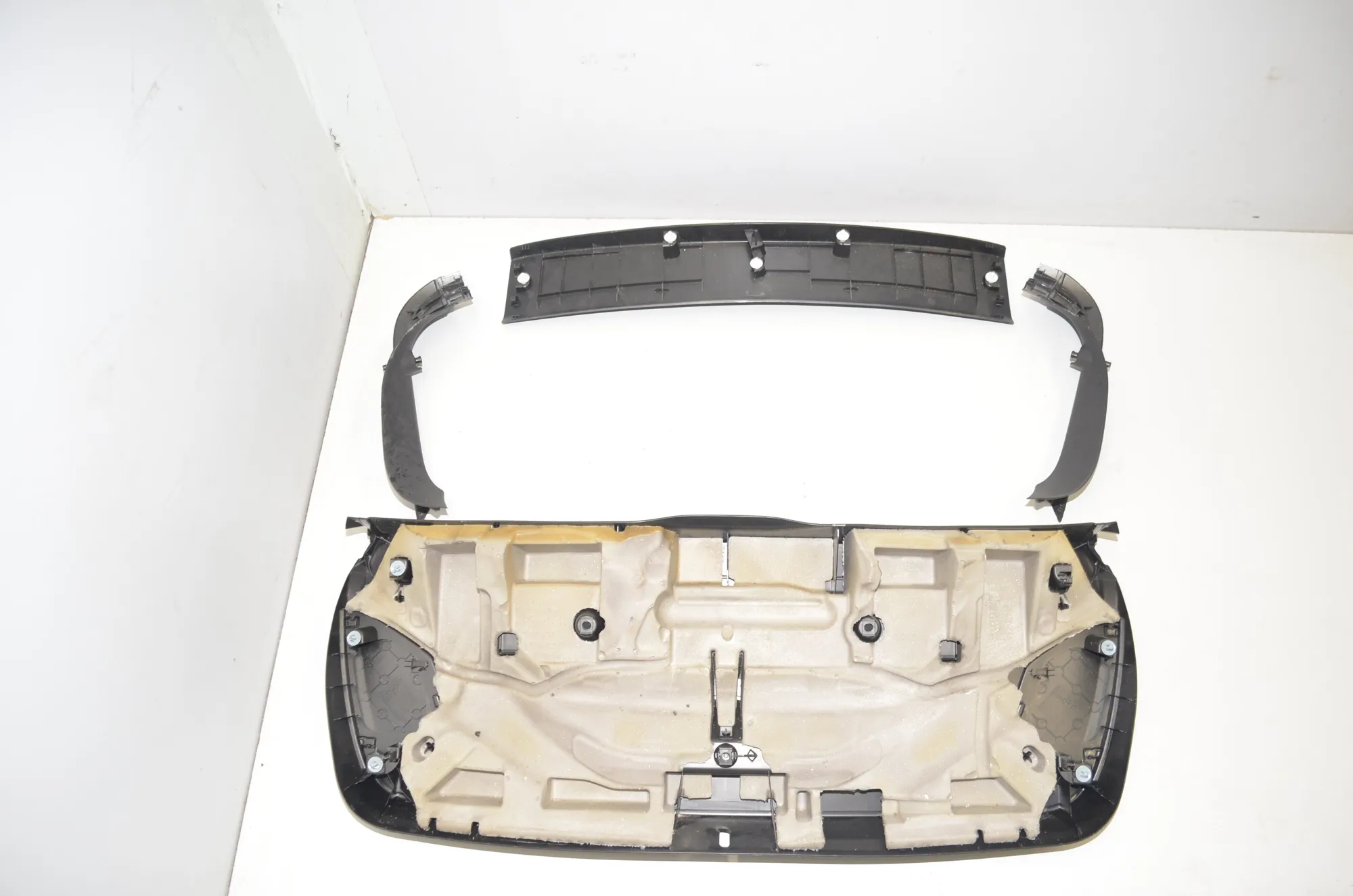 Tailgate Bootlid Cover Trim – OEM 7456056 · BMW 1 (F40) (2019 - -) (F40)118d 2022 – 2