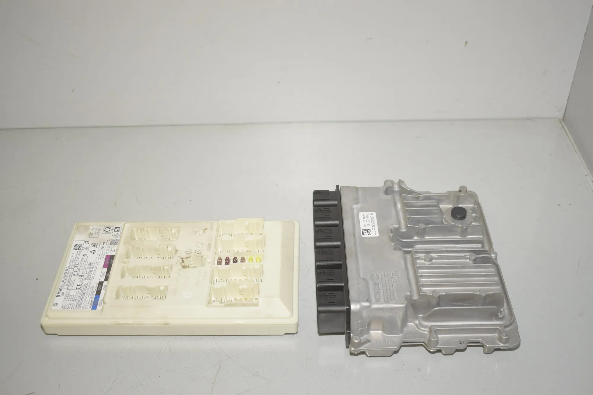 Engine Ignition ECU Set – OEM 5A79F96 · BMW 1 (F40) (2019 - -) (F40)118d 2022 – 3