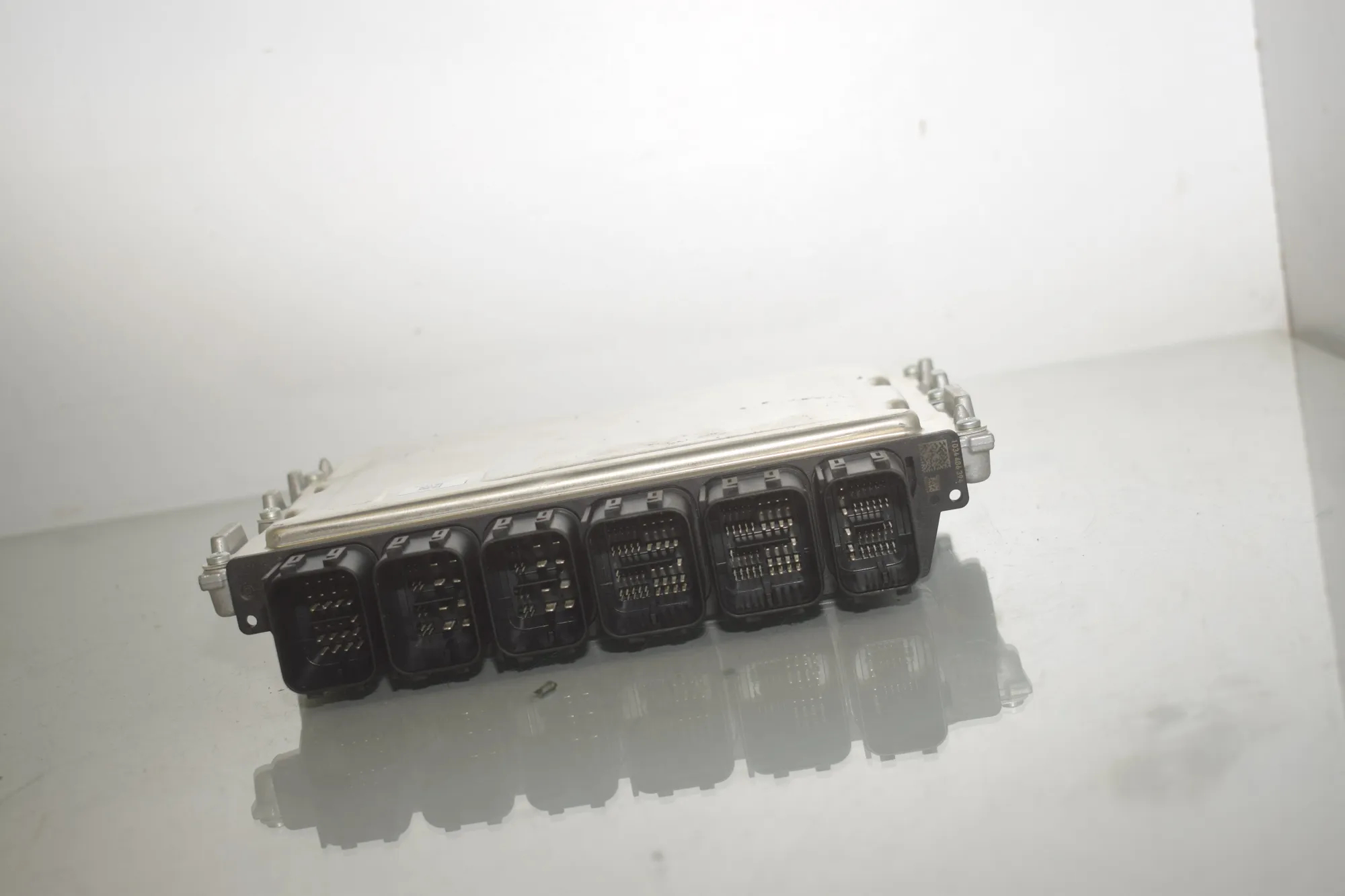 Engine Ignition ECU Set – OEM 5A79F96 · BMW 1 (F40) (2019 - -) (F40)118d 2022 – 8