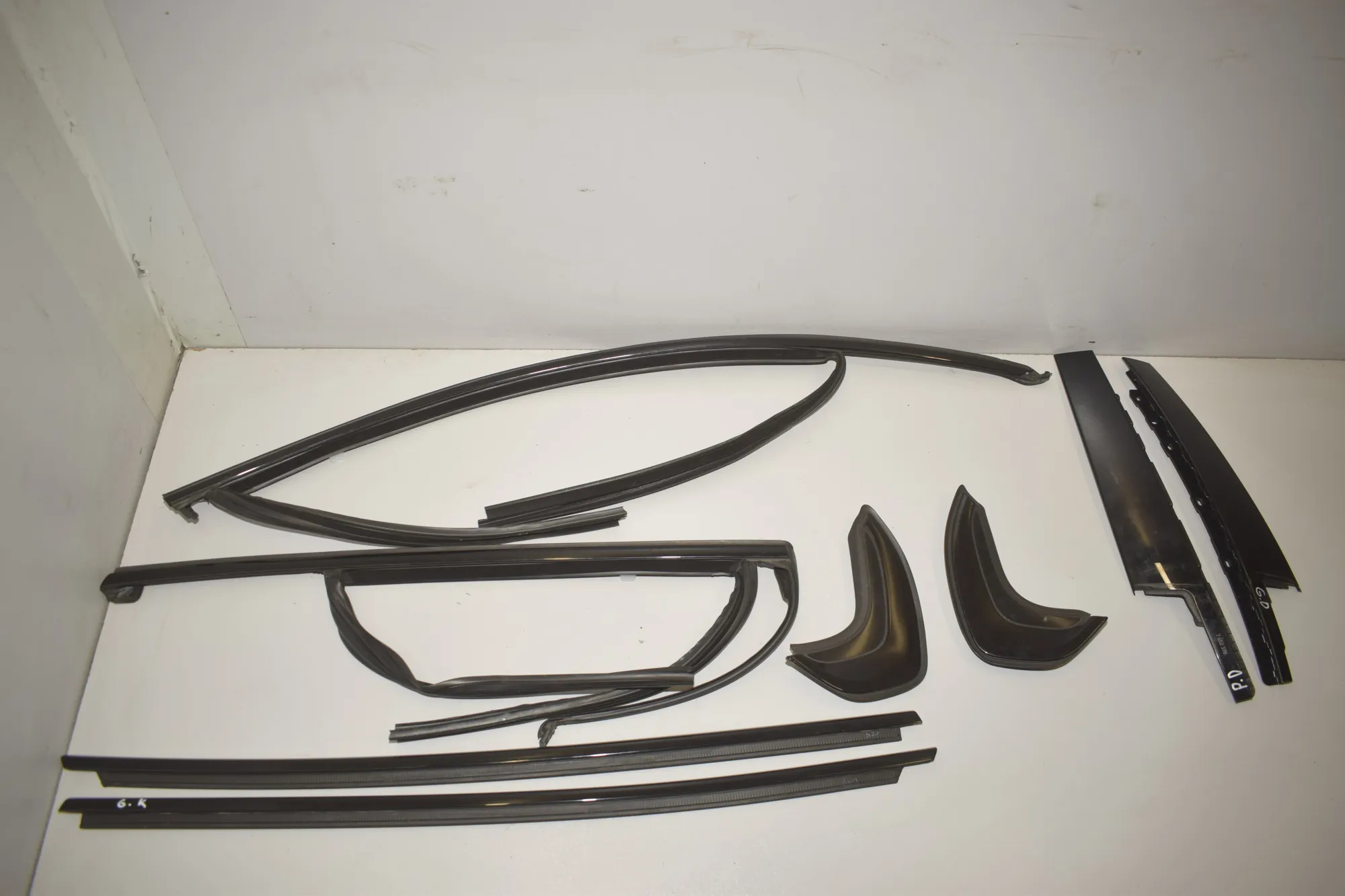 Exterior Trim Kit – OEM 7474001 · BMW 1 (F40) (2019 - -) (F40)118d 2022 – 3